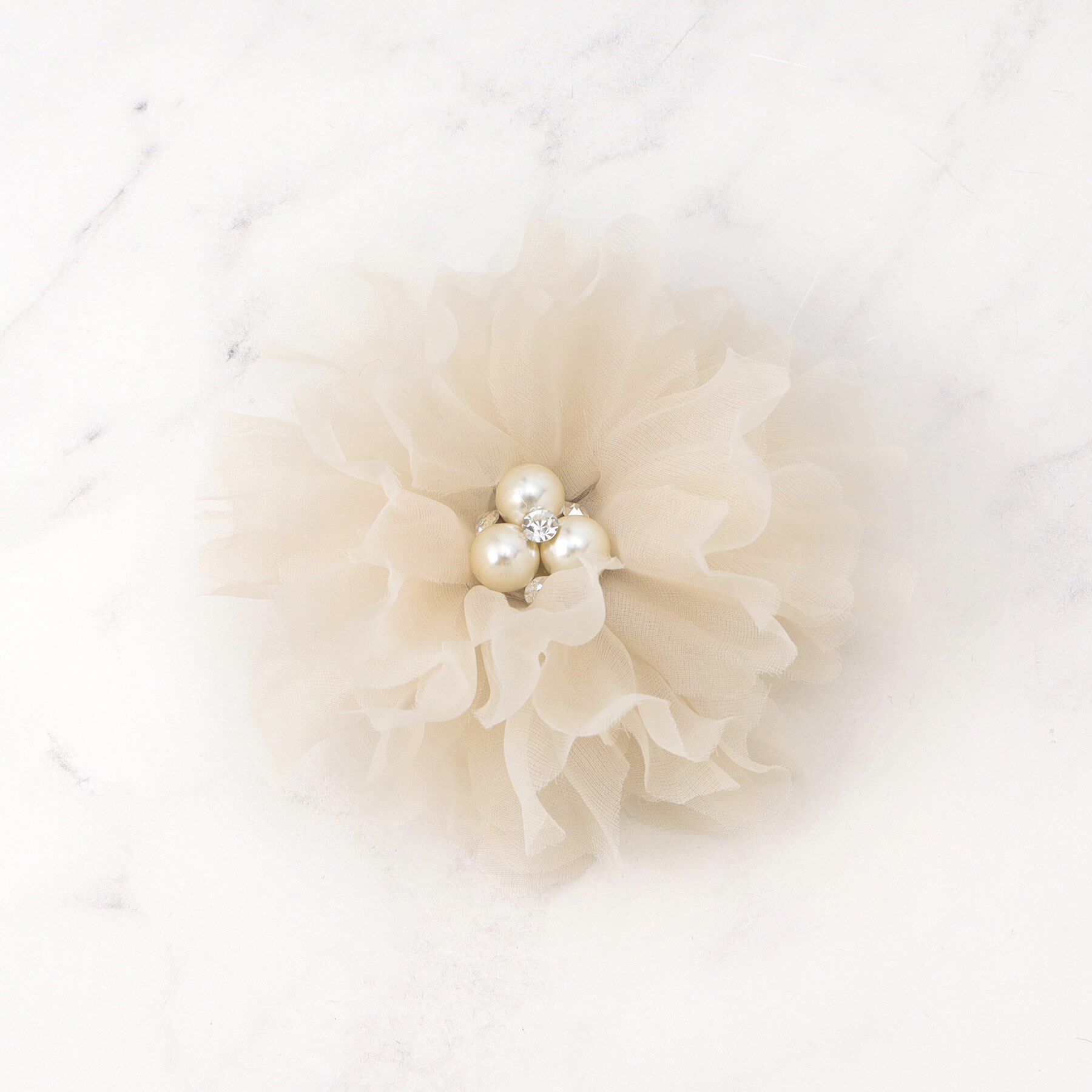 Dessin「【入卒／セレモニー】パール調シフォンコサージュ」|ブローチ・コサージュ|