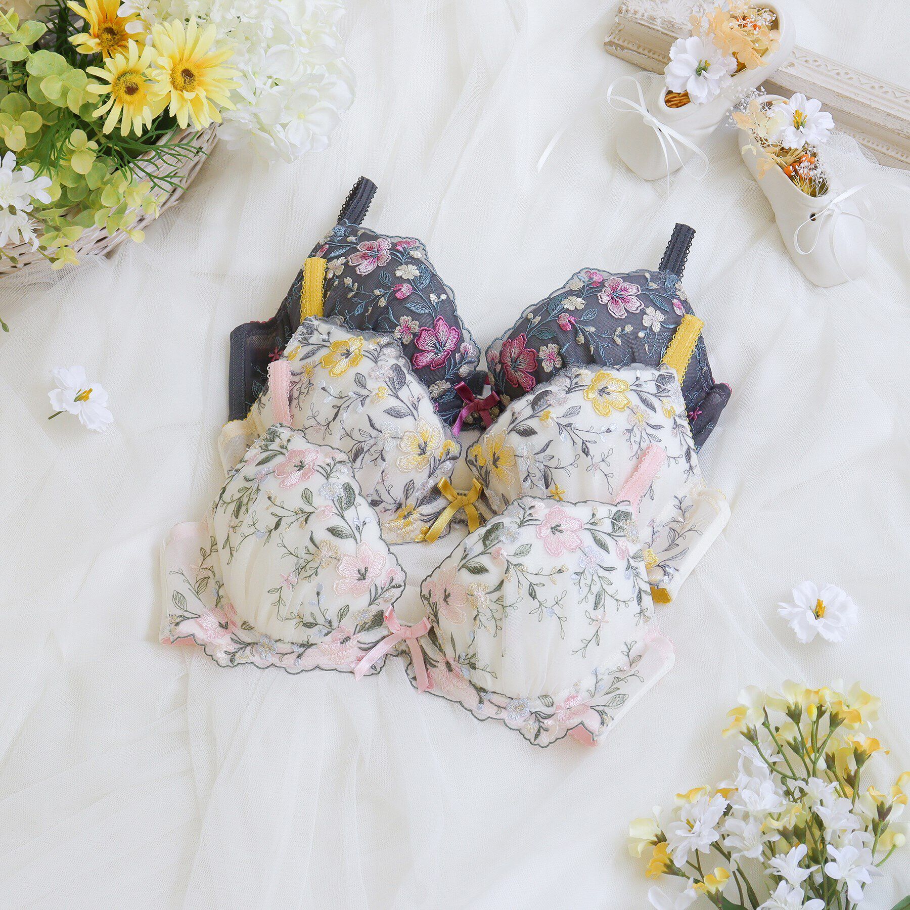 Risa Magli「シェンナ ブラジャー（B-D）＜リサマリ ミラクル谷間ブラ＞」|インナー|