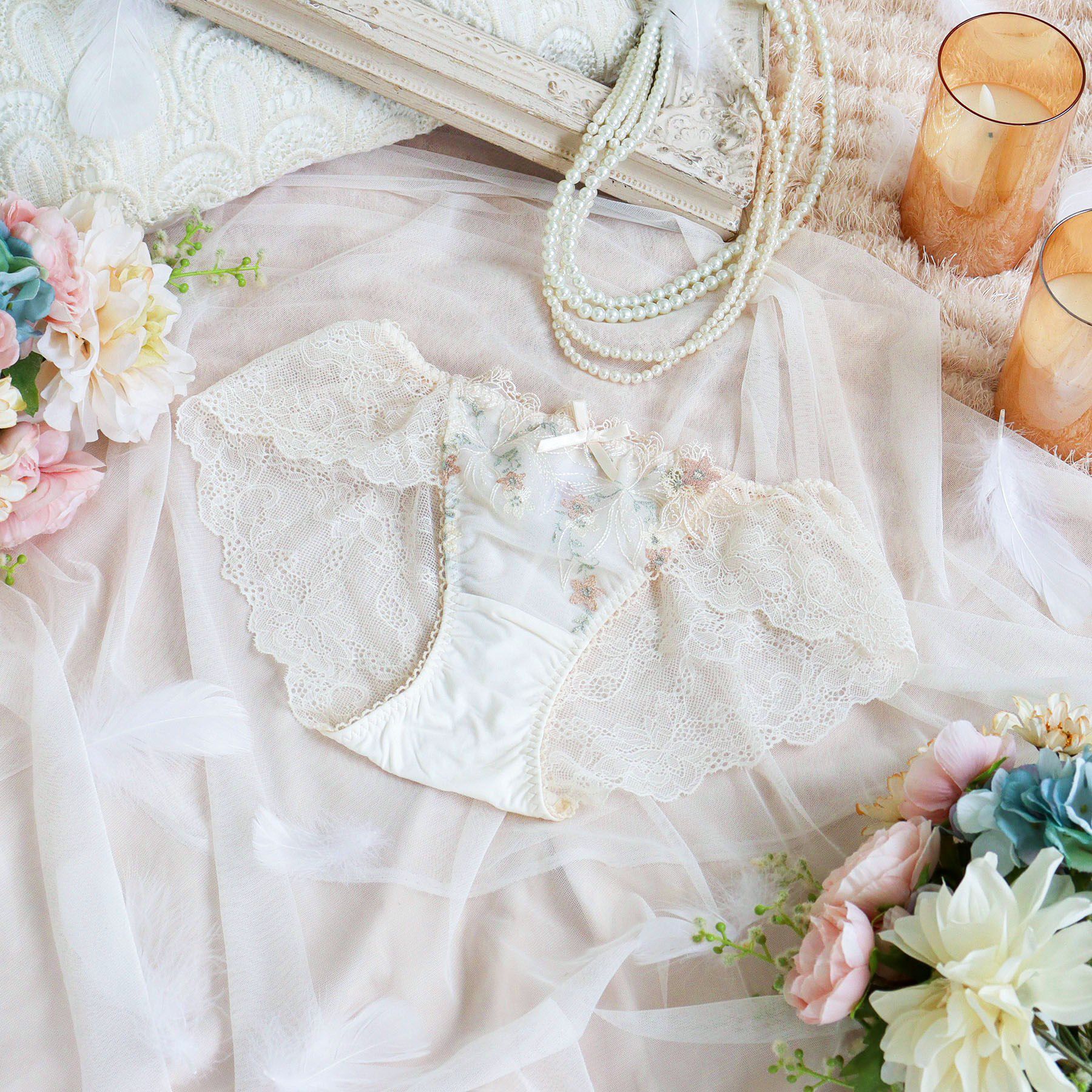 Risa Magli「セレスティナ レースショーツ」|インナー|クリーム(054)