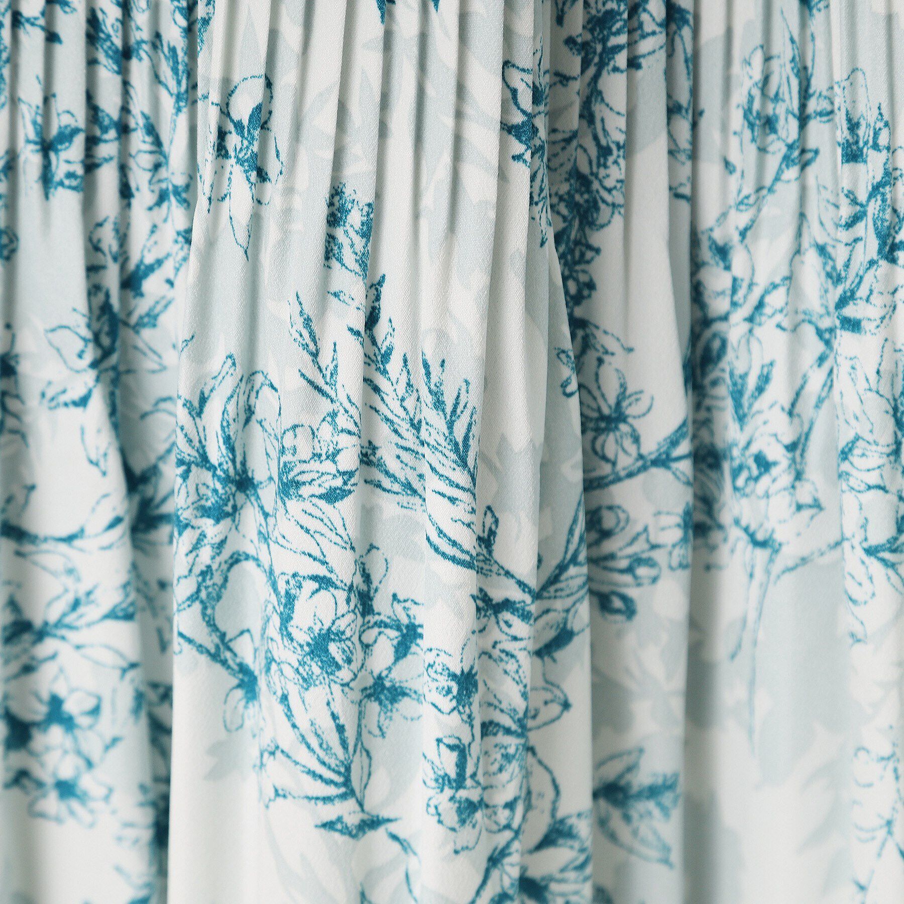 ITS&rsquo;DEMO「【通勤／手洗い可／ウエスト総ゴム】花柄プリーツスカート」|スカート|