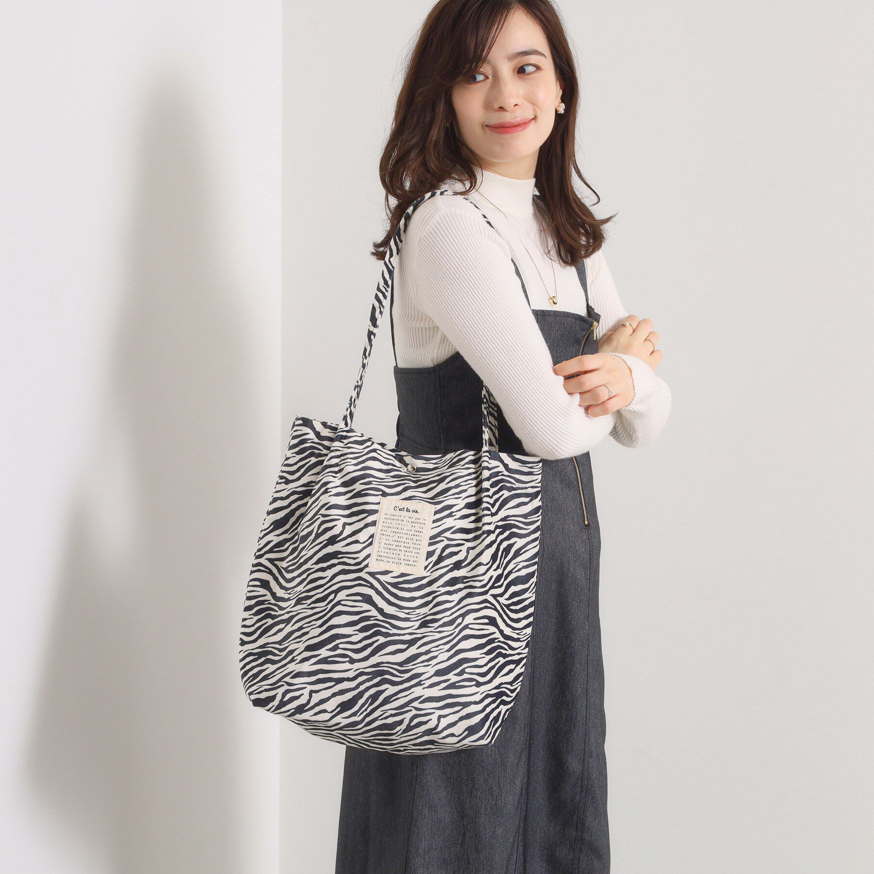 ITS&rsquo;DEMO「【A4対応】スエードハンドルタックトート」|トートバッグ|