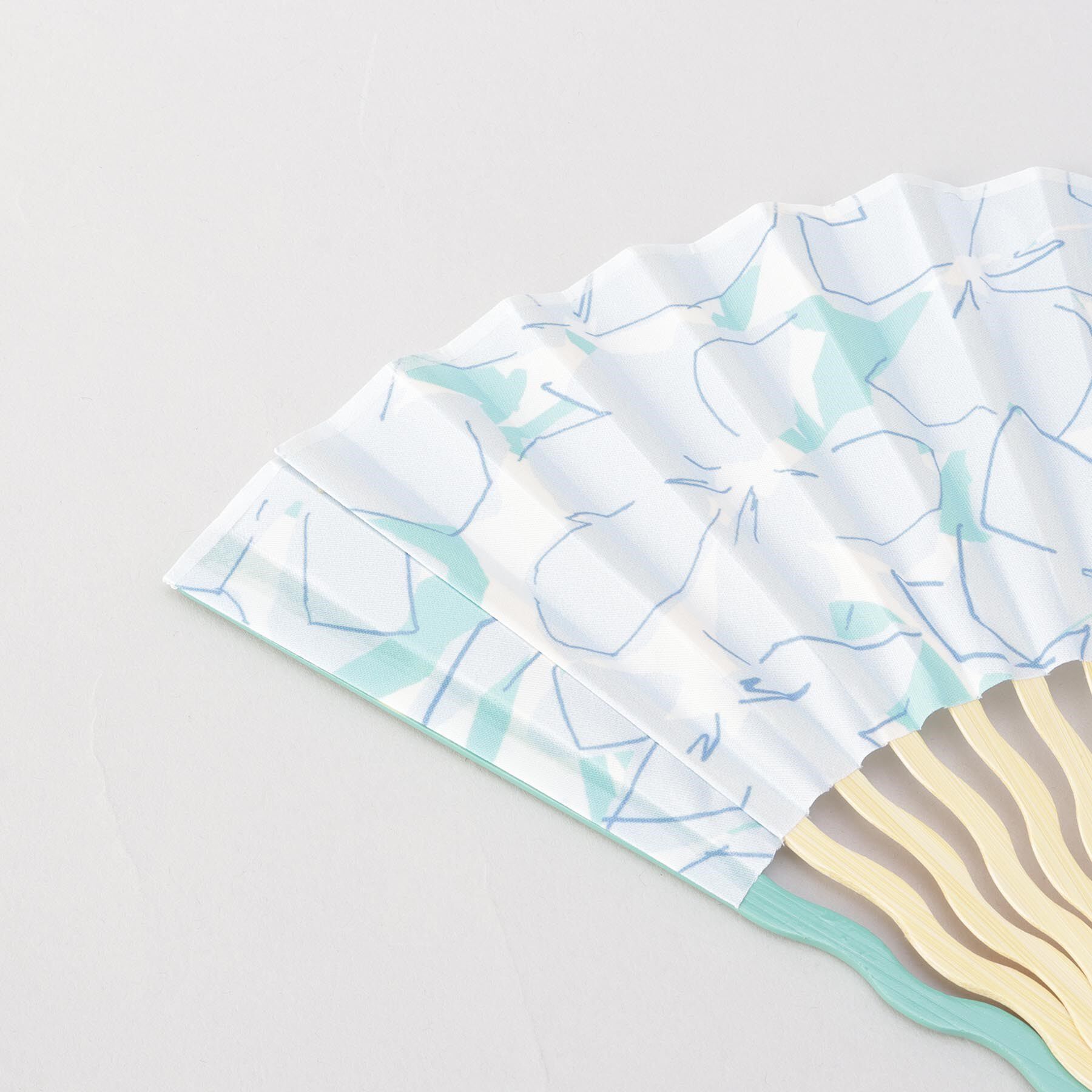 212 KITCHEN STORE「Wpc.GIFTBOX扇子 ウェーブボールド フラワーサックス」|その他|