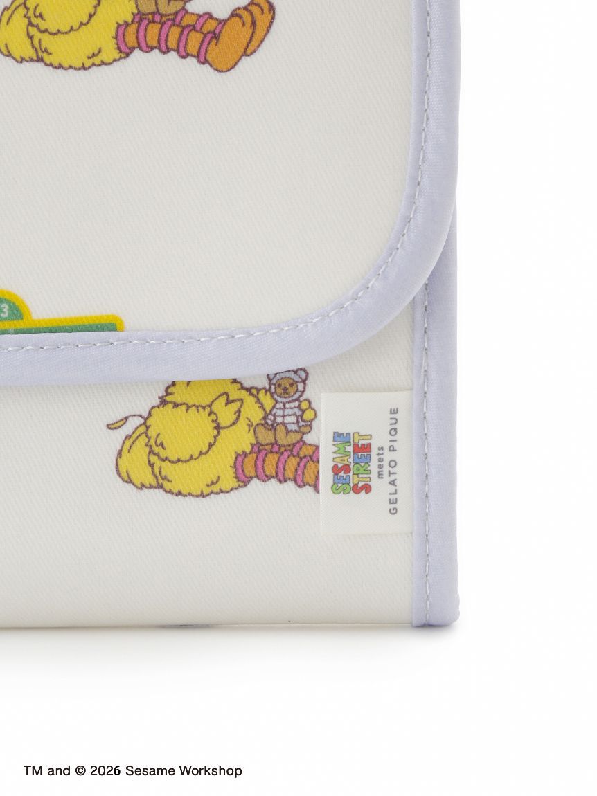 gelato pique「【SESAME STREET】総柄母子手帳ケースS」|マタニティ・ママグッズ|