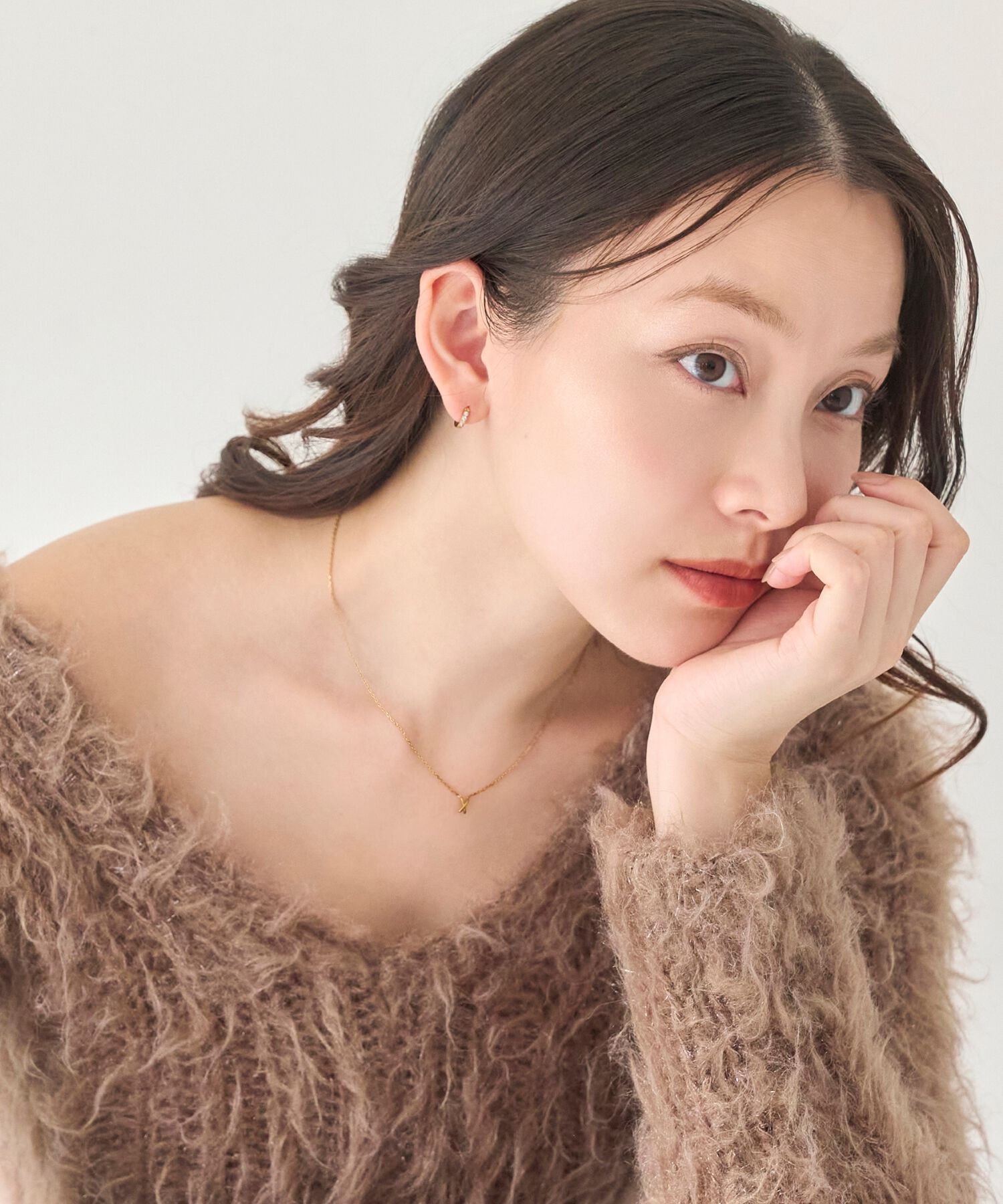 Phoebe「【数量限定】クロスネックレス&ビジューフープピアスセット/BOX&ショッパー付き」|ネックレス|