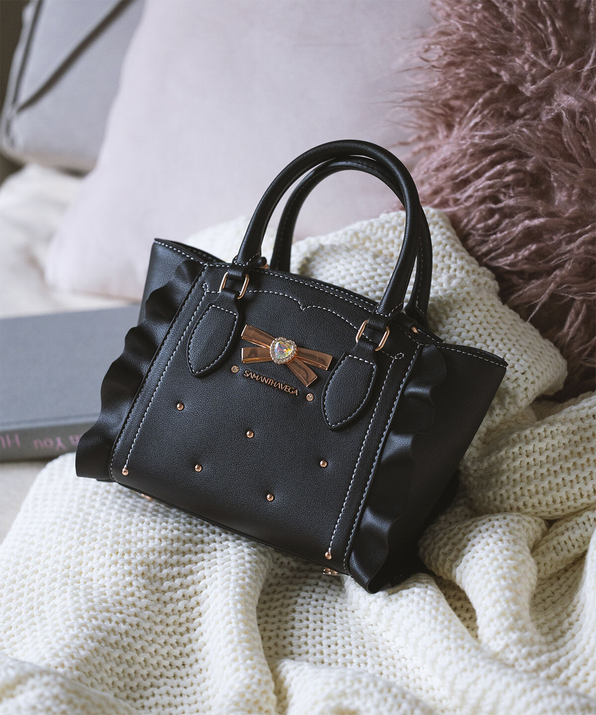 Samantha Vega「リボンスタッズフラッター(ミニ)」|ショルダー・メッセンジャー|ブラック