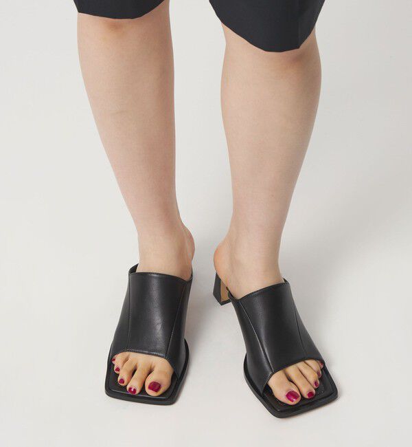 ODETTE E ODILE「ワイドスクエアミュール サンダル60」|サンダル|