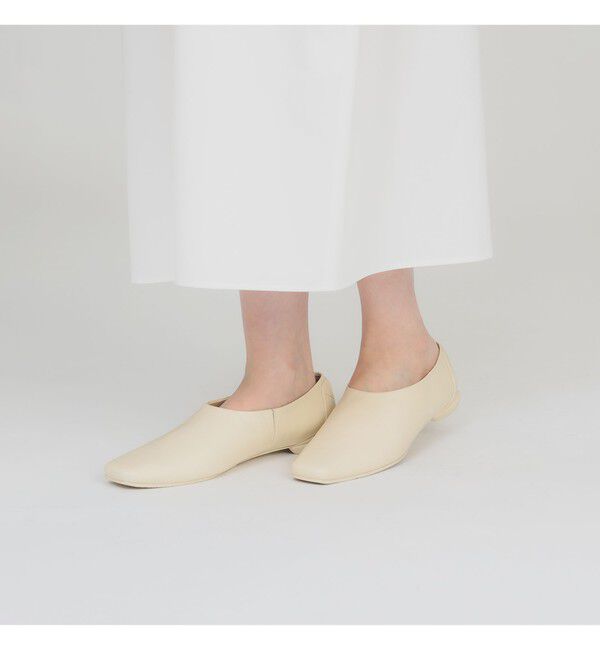 Demi-Luxe BEAMS 「SHISEI / MM TIGHT SQUARE スリッポン」|パンプス|IVORY