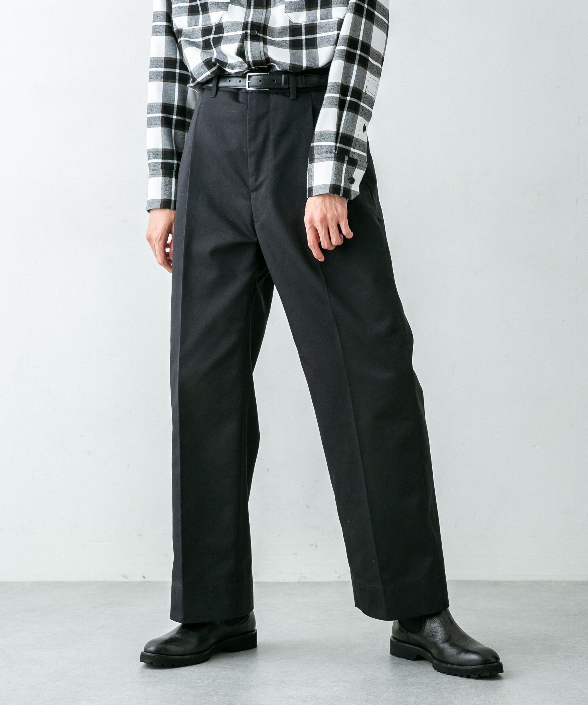 nano･universe「｢HOTEL PALACE(オテル パラス)｣ディッキーズ別注２タックワイドパンツ」|チノ|