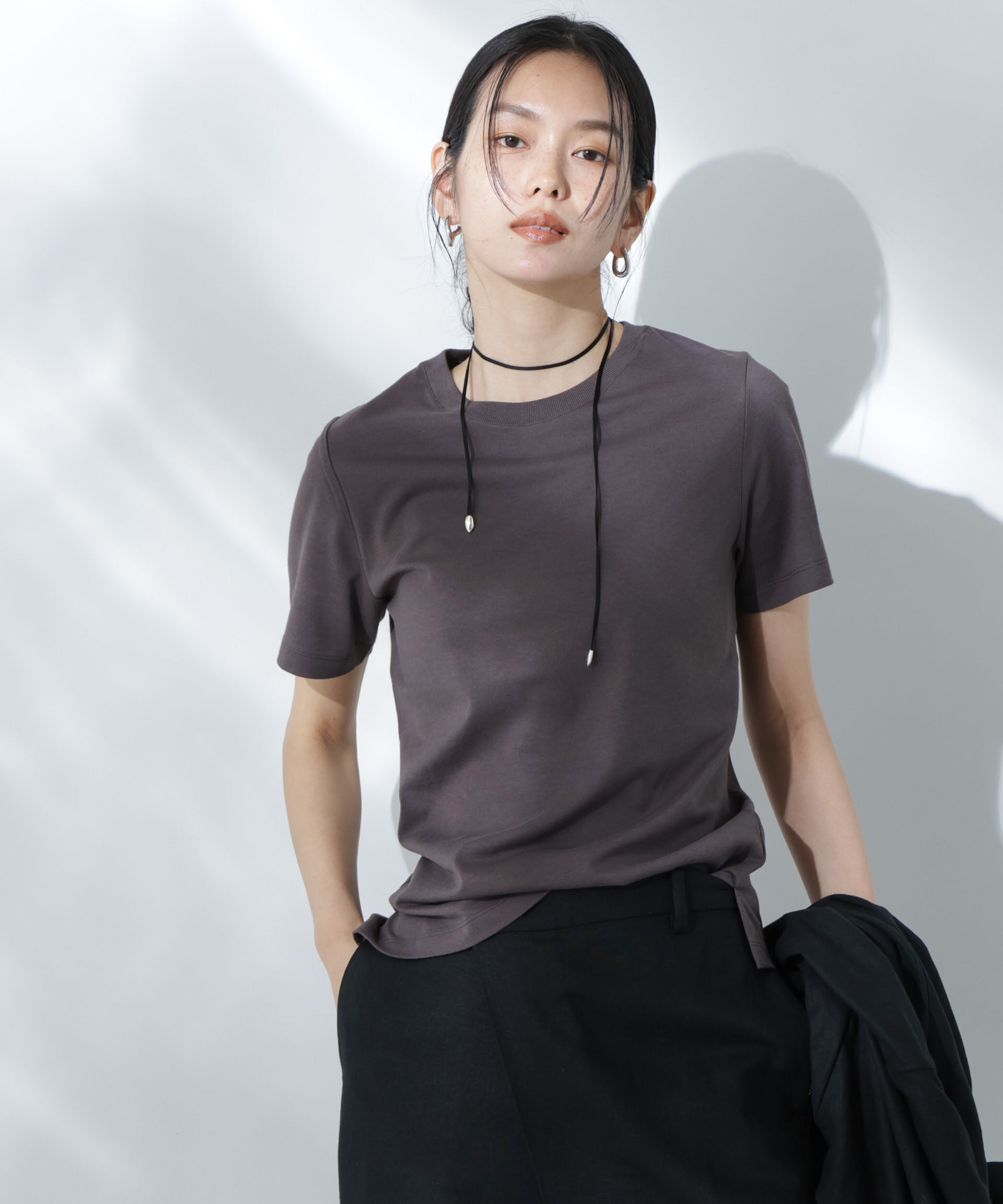 nano･universe「Anti Soaked(R) 汗染み防止クルーネックTシャツ」|Tシャツ・カットソー|チャコール3