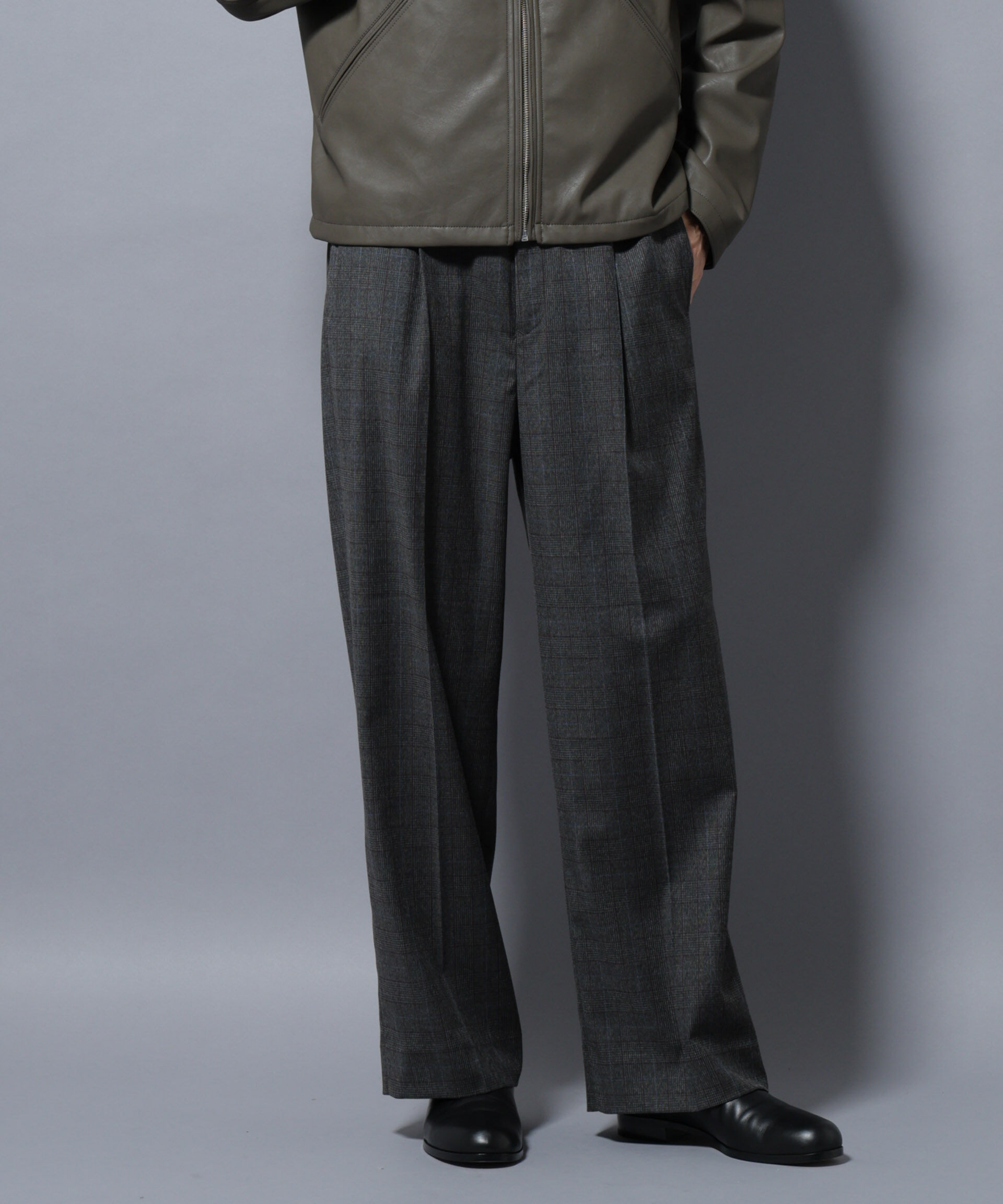 nano･universe「DELEGANTEエアリーサキソニー/CHK/ST ストレートFITパンツ(セットアップ可)」|チノ|パターン21