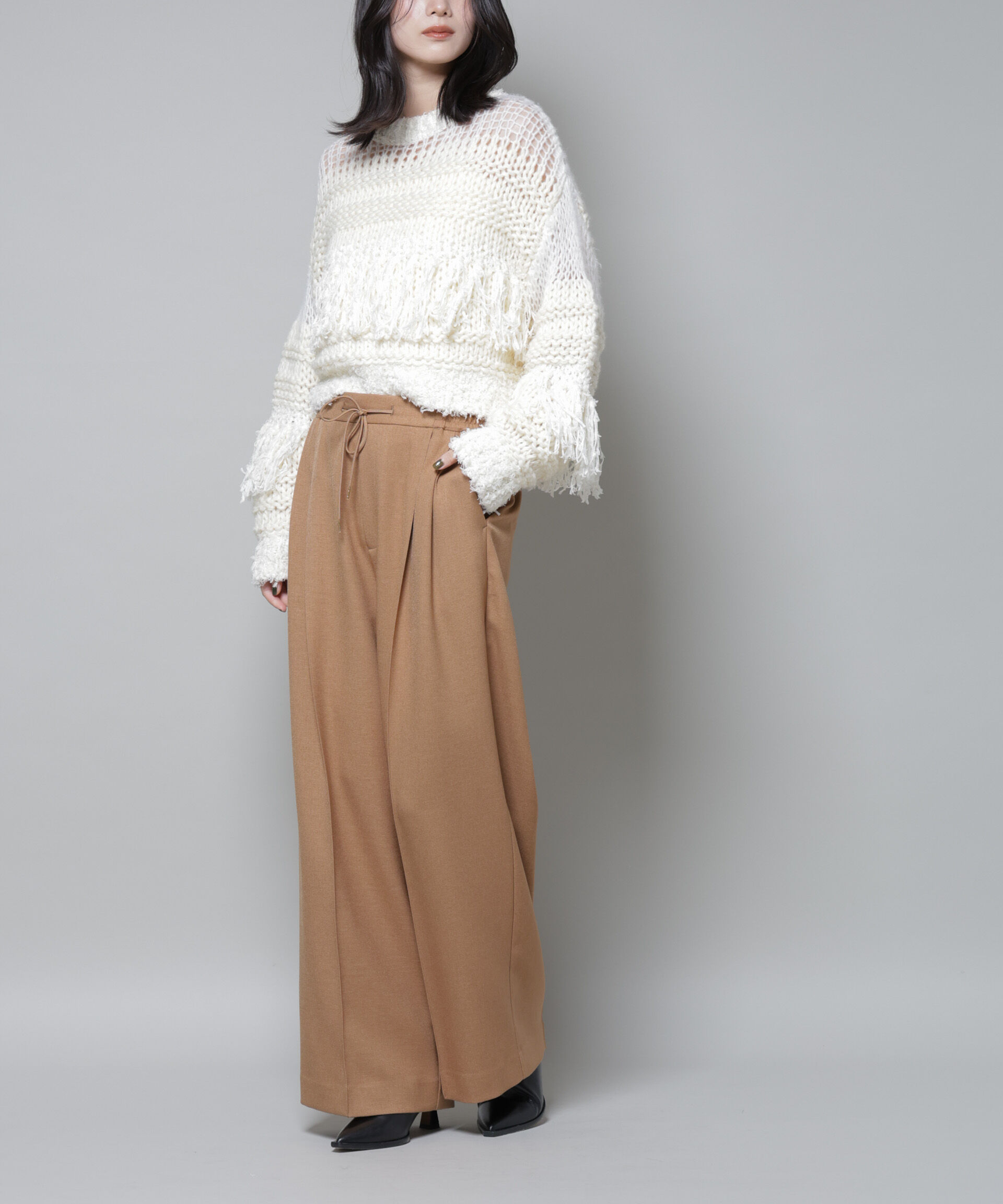 nano･universe「ストレッチサージピンタックイージーワイドパンツ(セットアップ可)」|チノ|