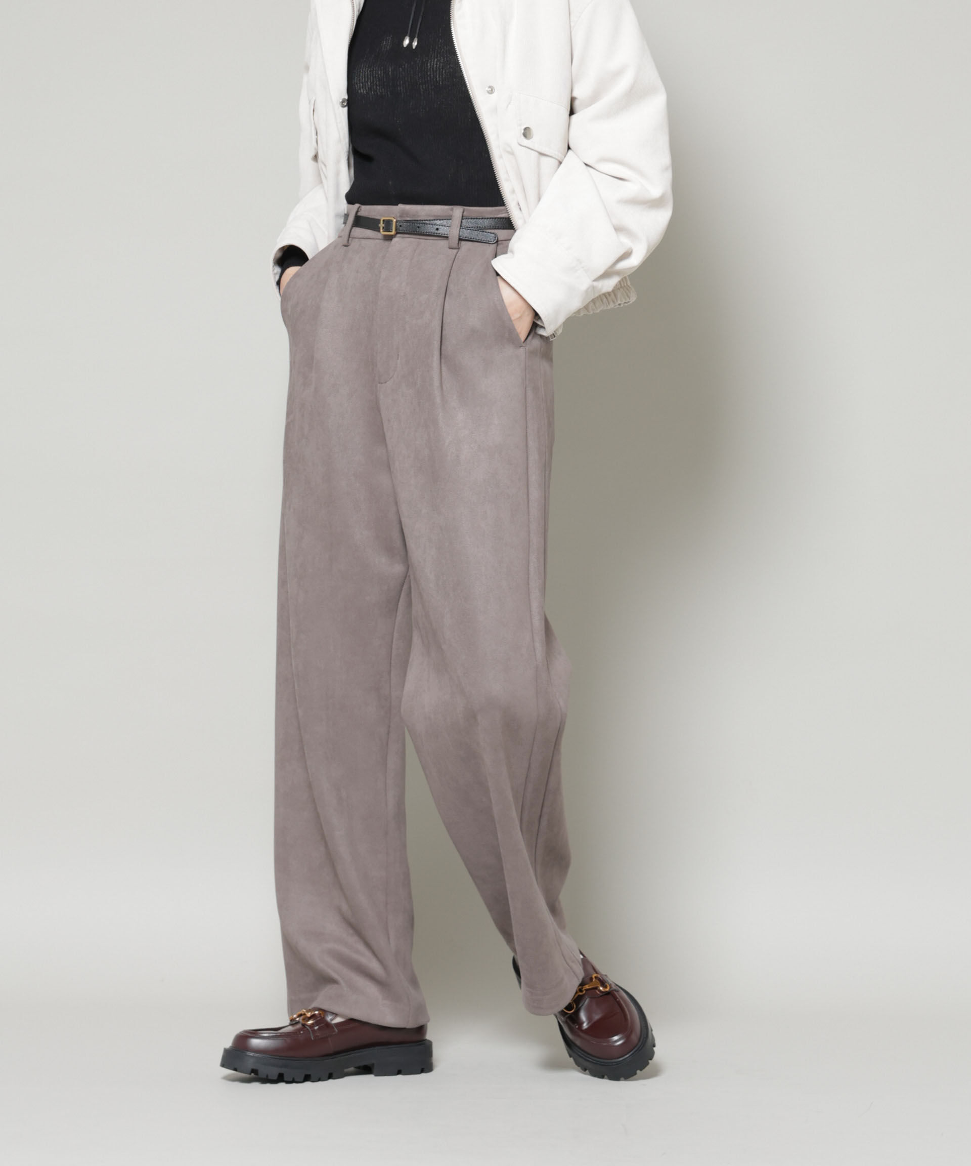 nano･universe「フェイクスエードタックパンツ」|チノ|