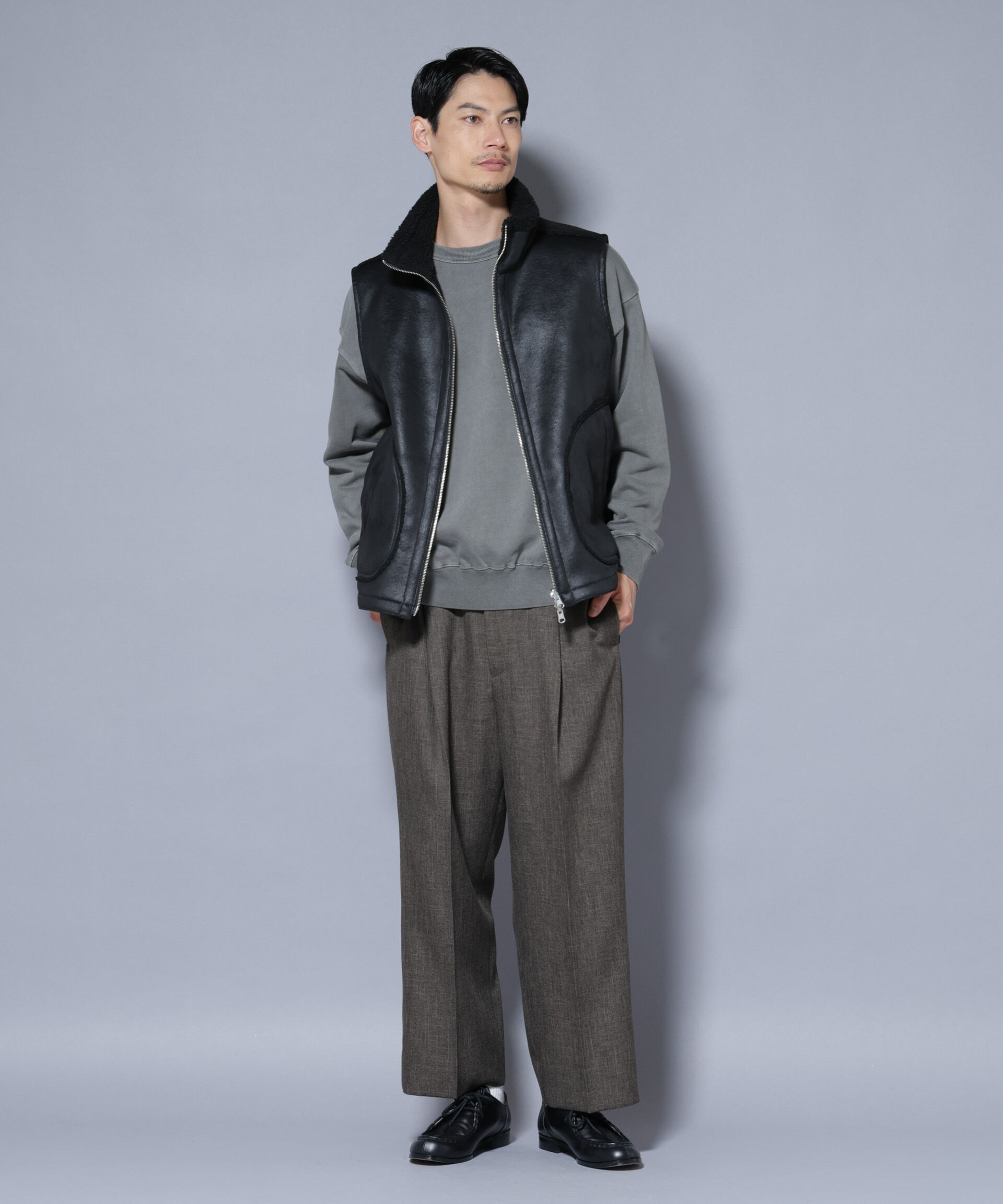 nano･universe「クラックフェイクムートンリバーシブルベスト」|ダウンベスト・ベスト|