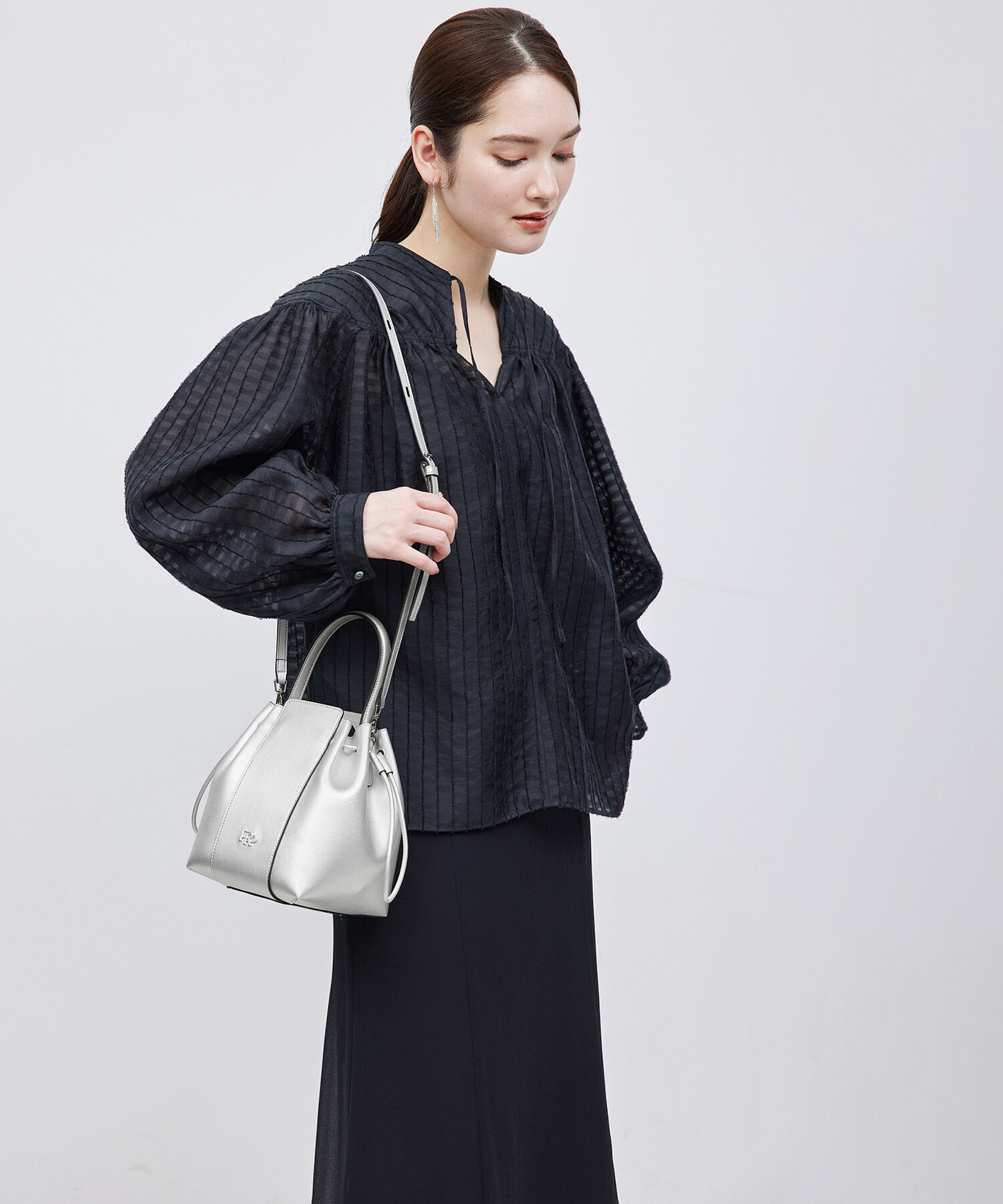 ROPE「【WEB限定】RPロゴ スプリットレザードロストミドルバッグ」|ハンドバッグ|