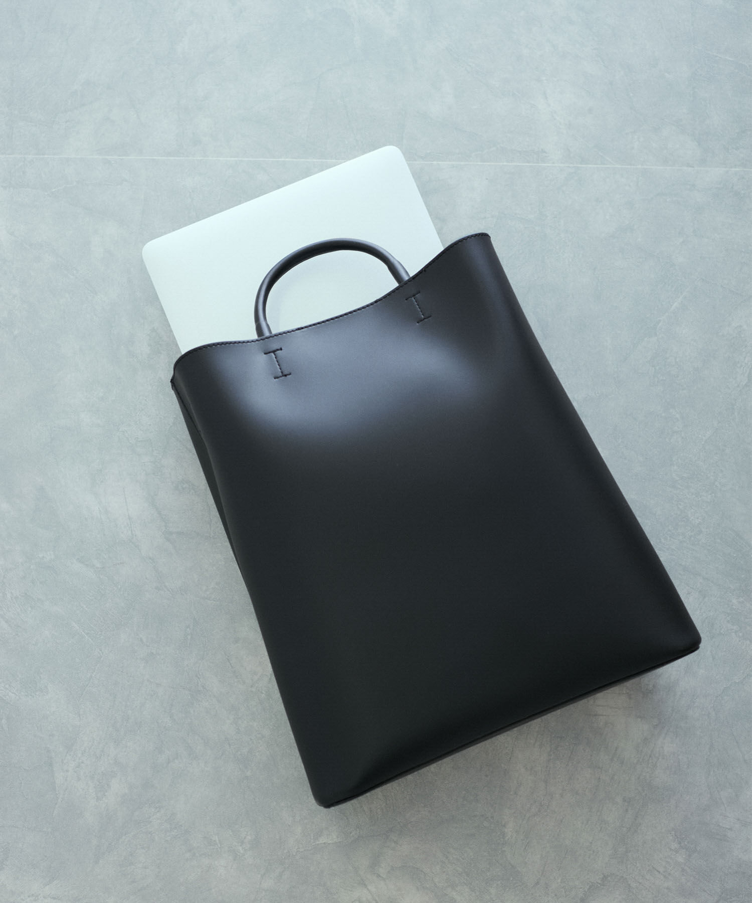 ADAM ET ROPE'「【A4・PC対応・一部WEB限定カラー】ダブルポケットトートバッグ」|トートバッグ|