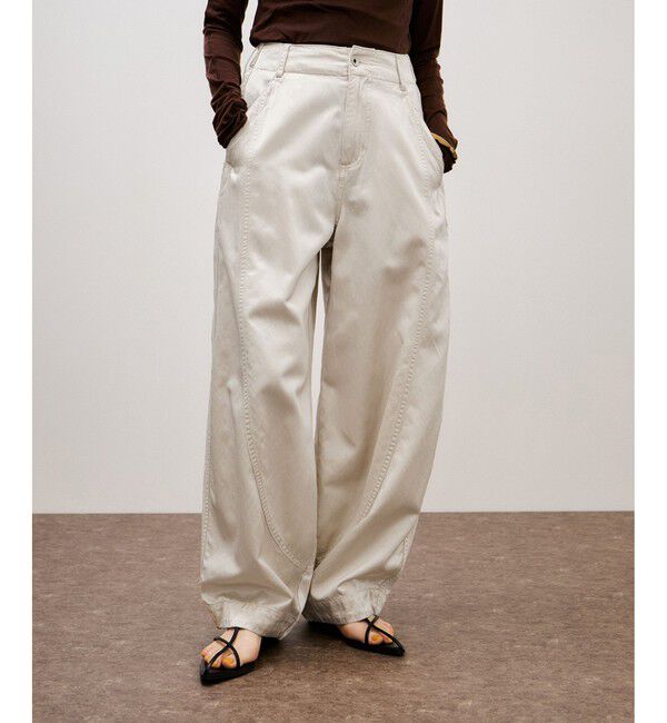 ADAM ET ROPE'「ピグメントダイエッグパンツ」|チノ|