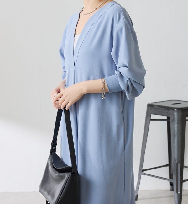  「【高機能素材】ジャージVネックワンピース/セレモニー」|ワンピース|