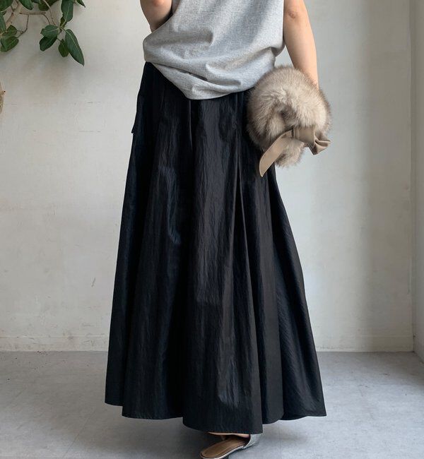  「シャイニータックフレアスカート」|スカート|