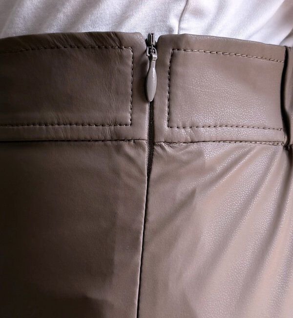  「ライトフェイクレザーフレアスカート」|スカート|