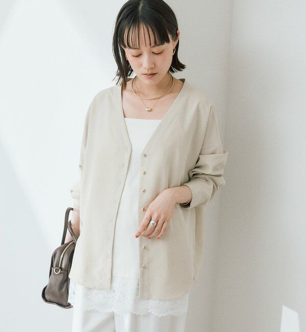  「予約【女性らしい抜け感】メタルボタンノーカラーブラウス」|シャツ・ブラウス|