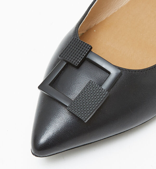 AU BANNISTER「スクエアモチーフフラットパンプス」|パンプス|
