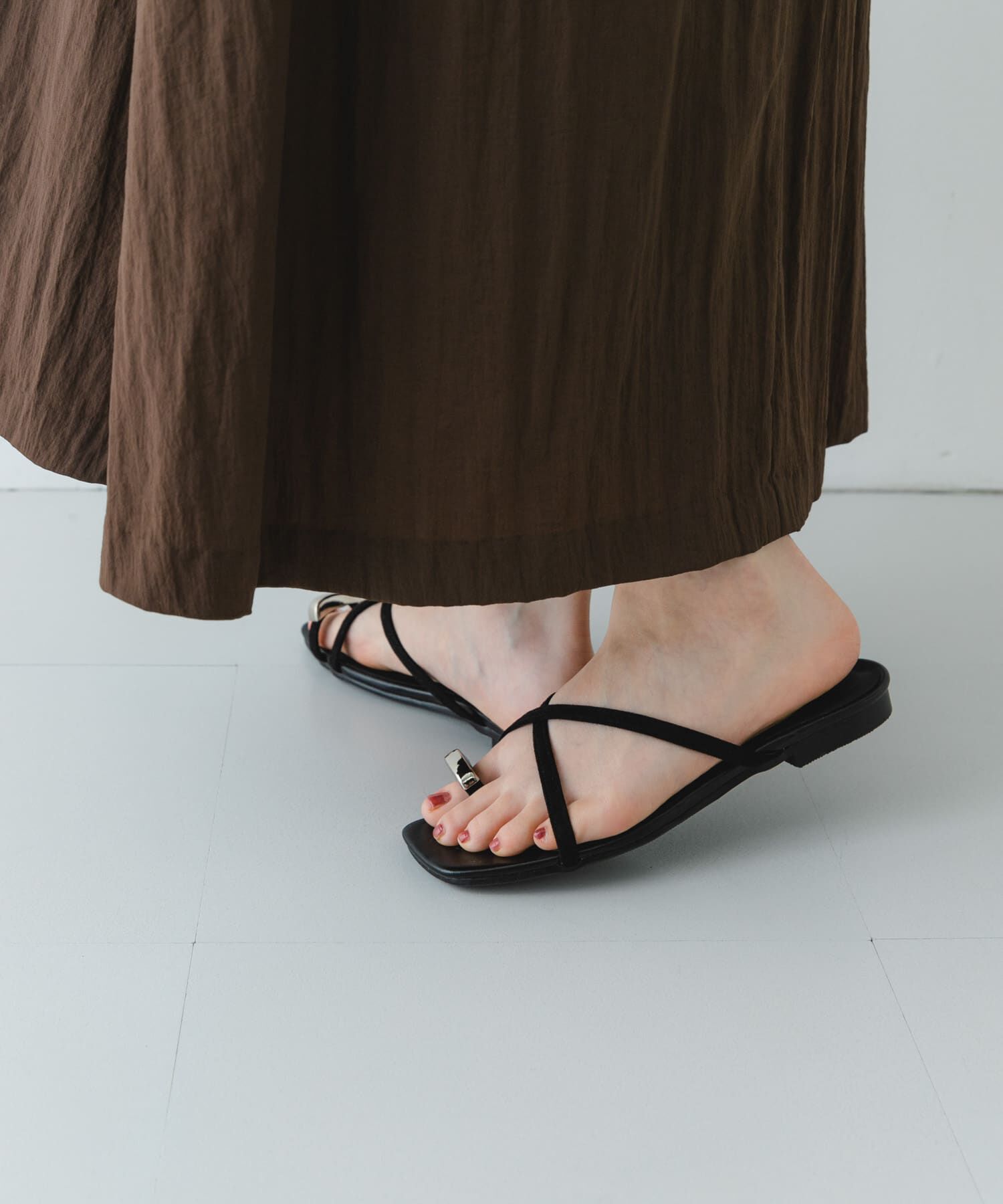 RODE SKO「『MADE IN JAPAN』プチメタルクロスフラットサンダル」|サンダル|