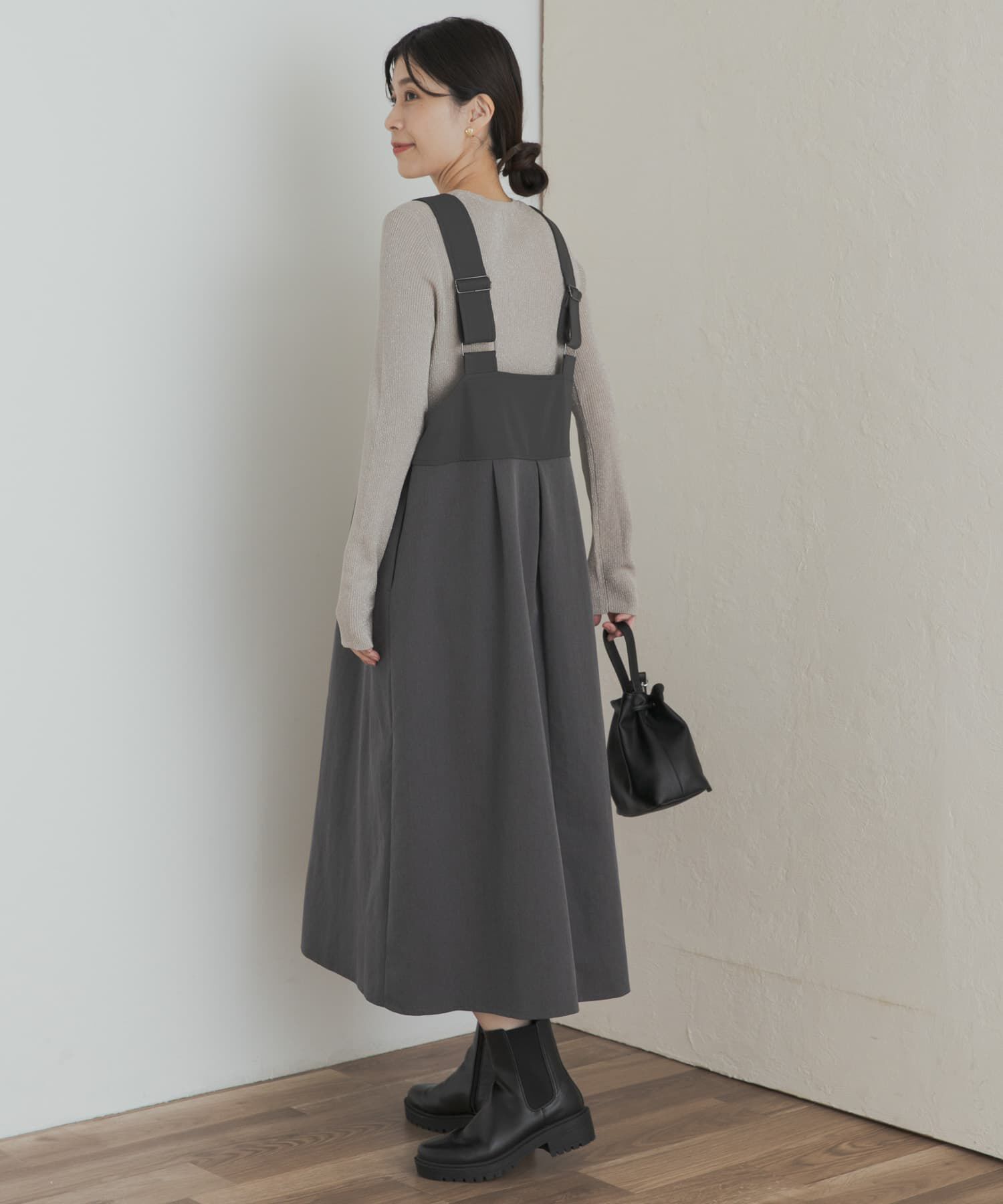 URBAN RESEARCH DOORS「深Uネック切替ジャンパースカート」|ワンピース|