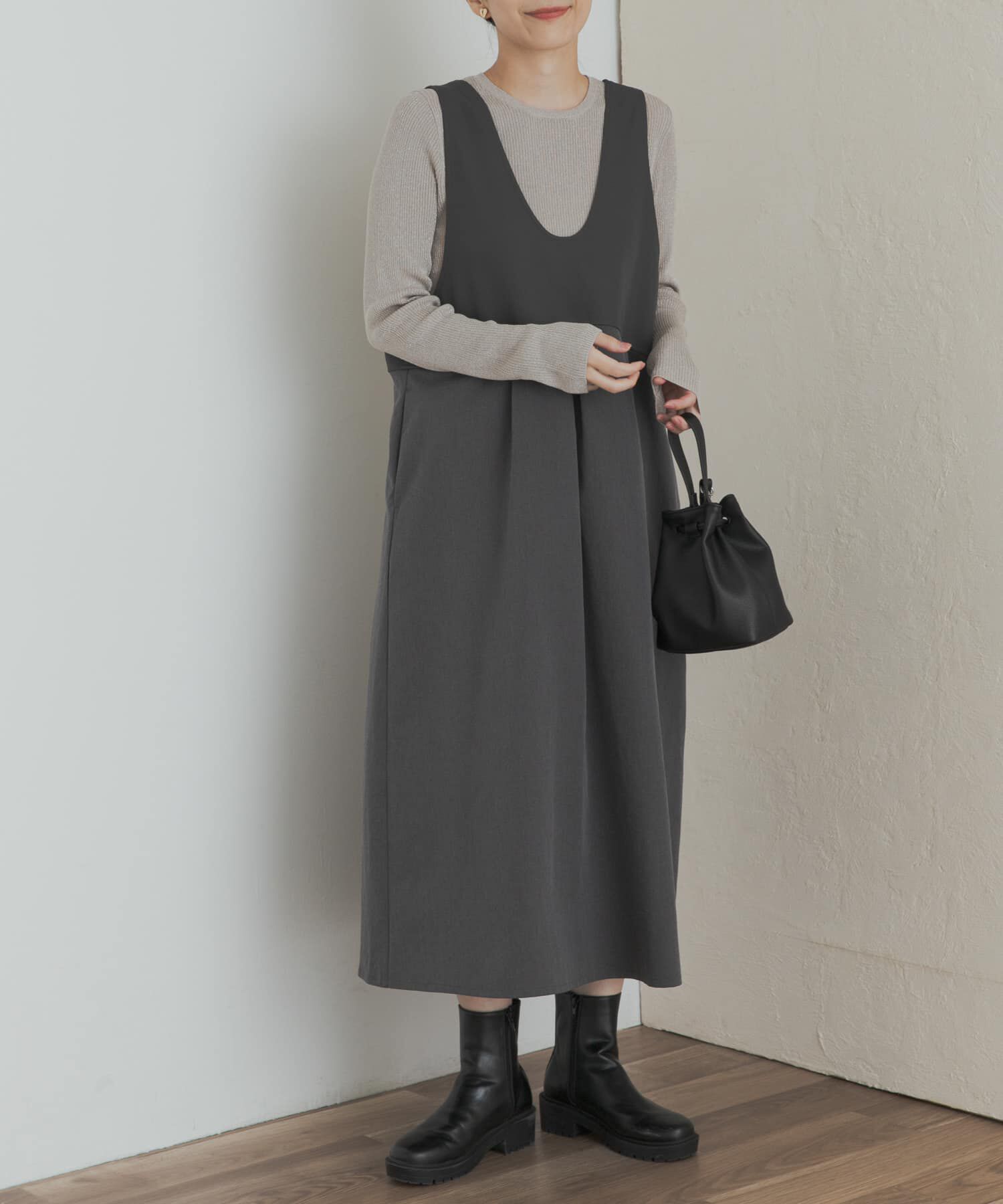 URBAN RESEARCH DOORS「深Uネック切替ジャンパースカート」|ワンピース|