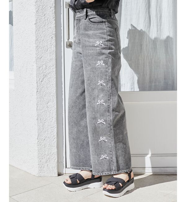 MAJESTICLEGON「リボンビジューデニムパンツ」|デニム|