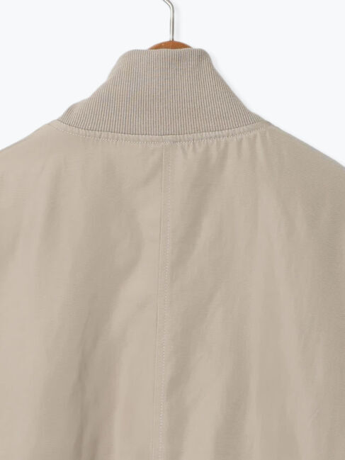 Lugnoncure「スタンドカラーミリタリーブルゾン」|ブルゾン・スタジャン|