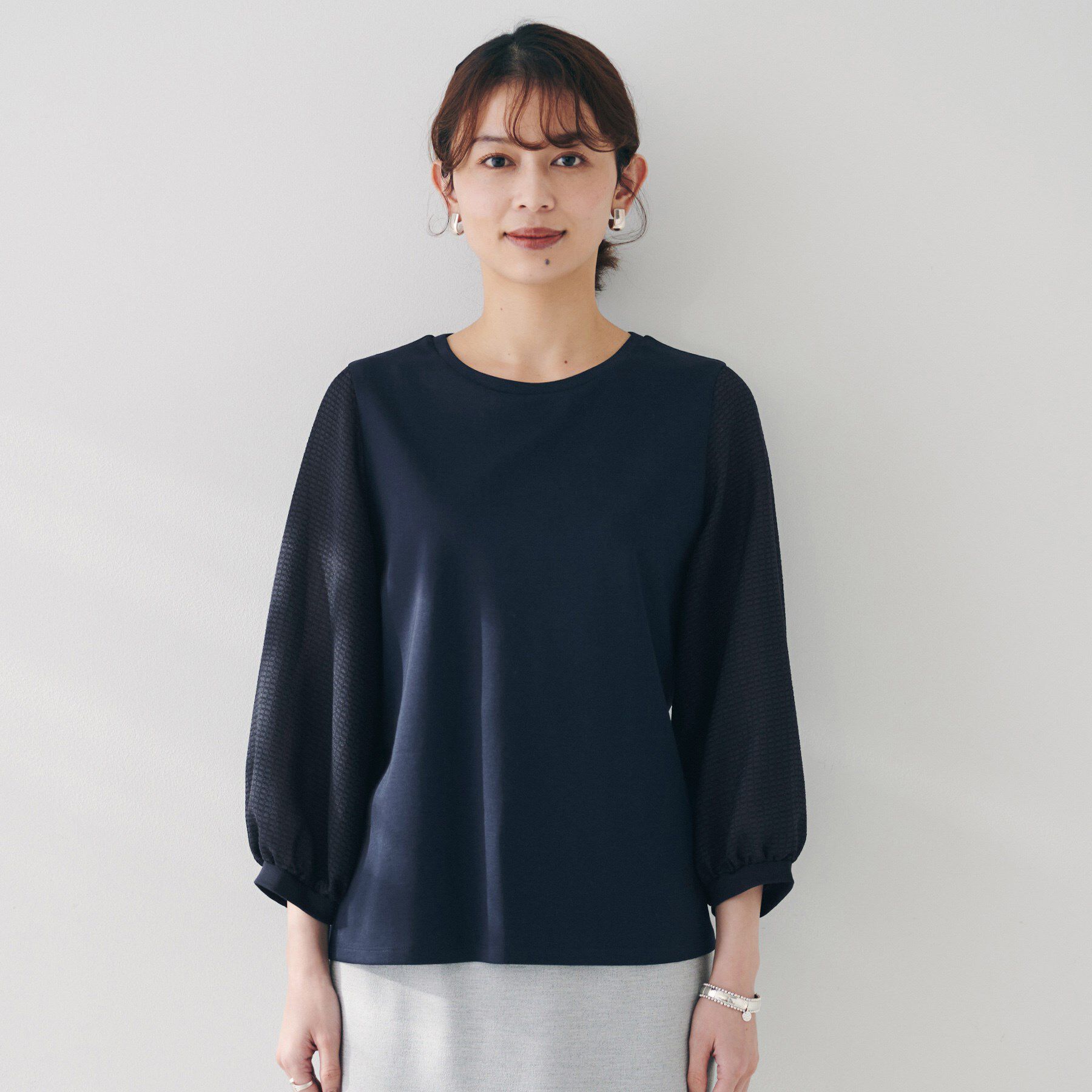 UNTITLED「【二の腕カバー/オンオフ】袖シアー ドッキングプルオーバー」|Tシャツ・カットソー|