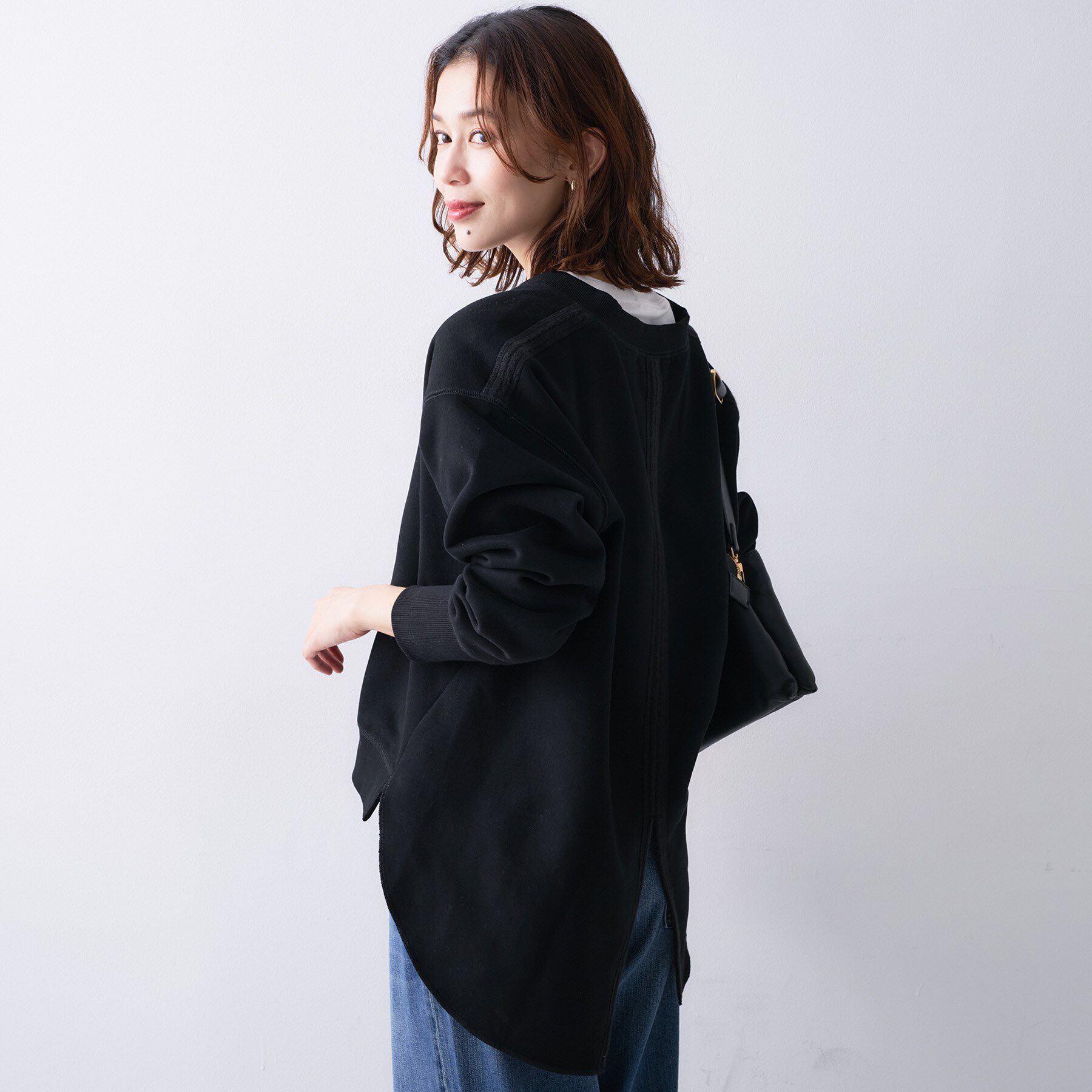 UNTITLED「【Liyoca】ソフト裏毛Vネックプルオーバー」|Tシャツ・カットソー|