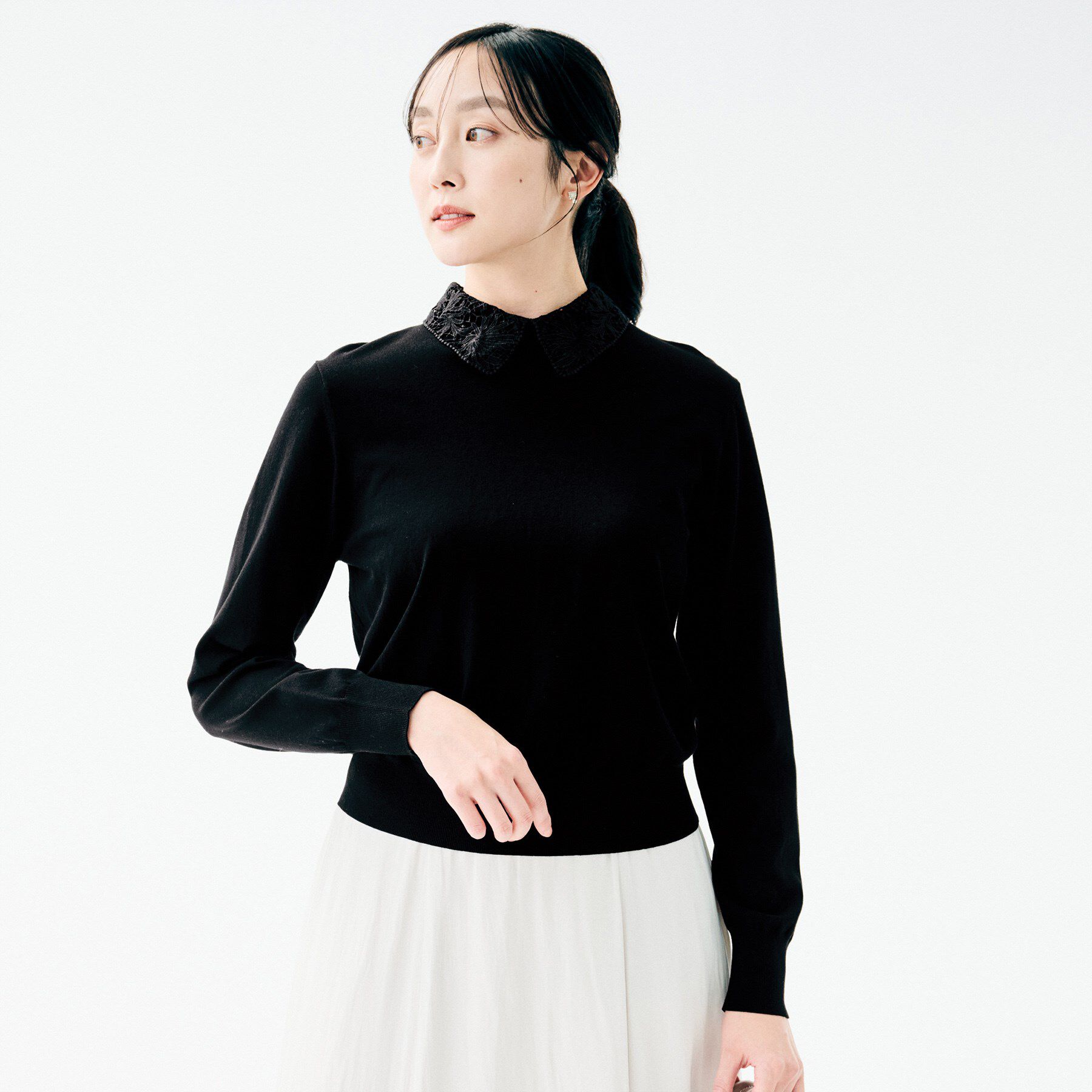 UNTITLED「【洗える/カジュアルフォーマル】2WAYレース襟ニットプルオーバー」|ニット・セーター|