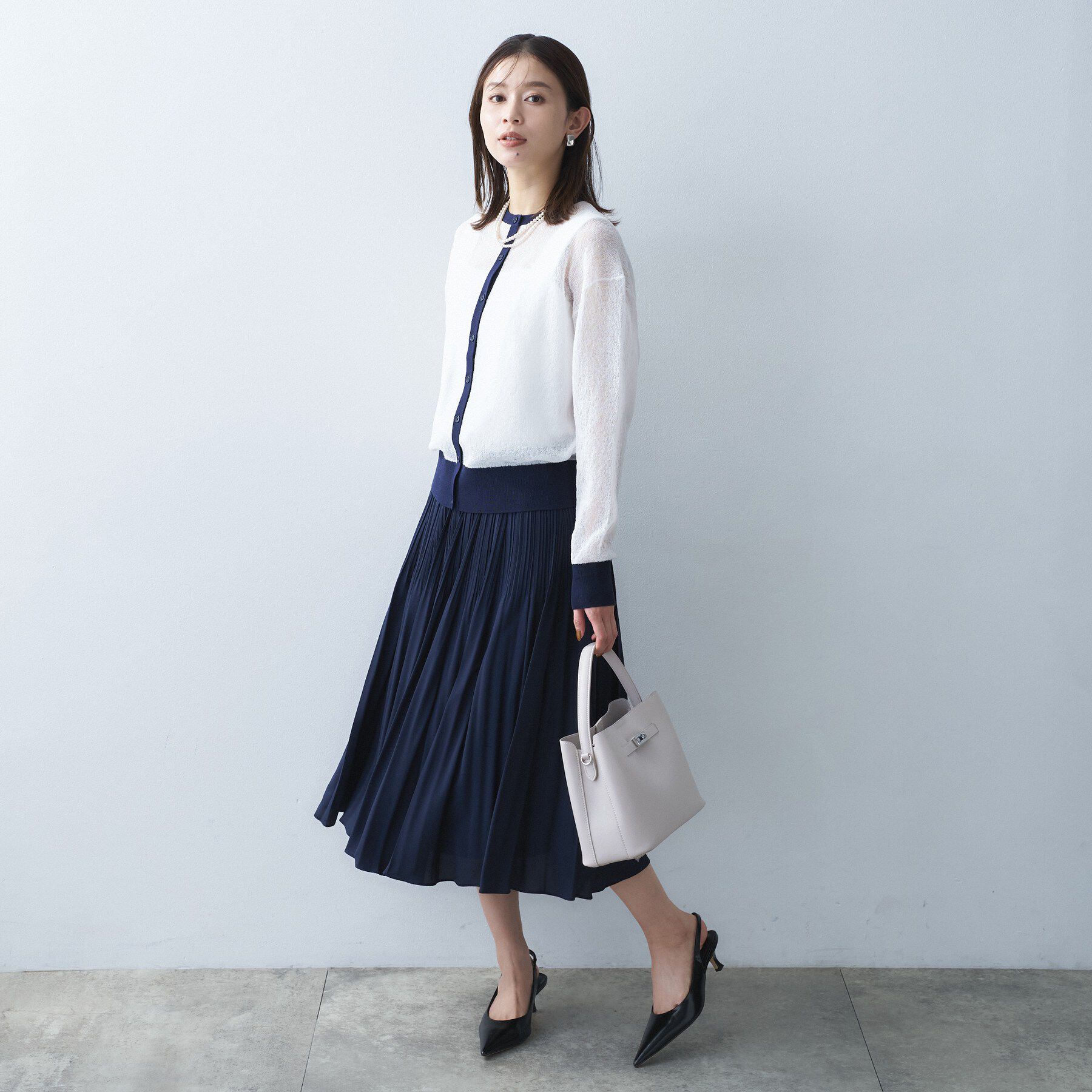 UNTITLED「シアーニットカーディガン」|カーディガン|