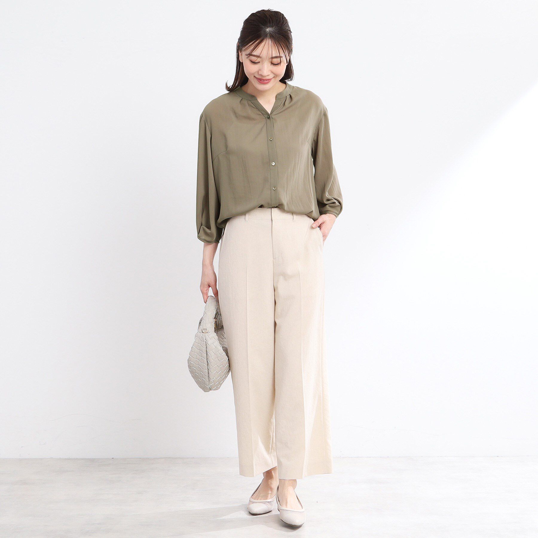 Reflect「【マシンウォッシュ可／セットアップ可】スリーブディティールブラウス」|シャツ・ブラウス|