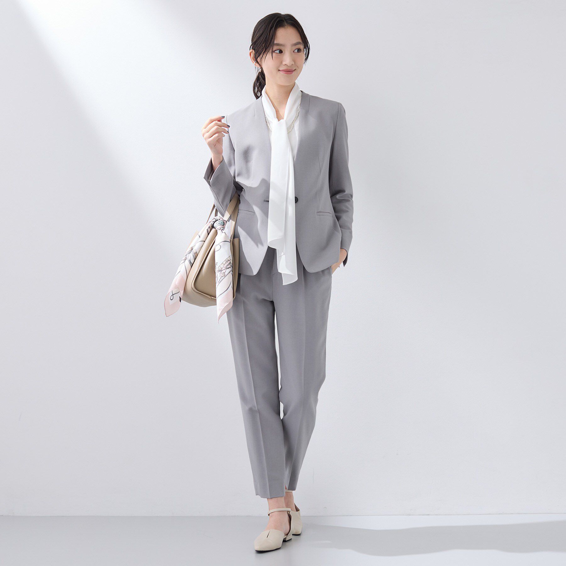 INDIVI「【定番スーツ／UVケア／洗える】ウール調タックテーパードパンツ」|スーツ|