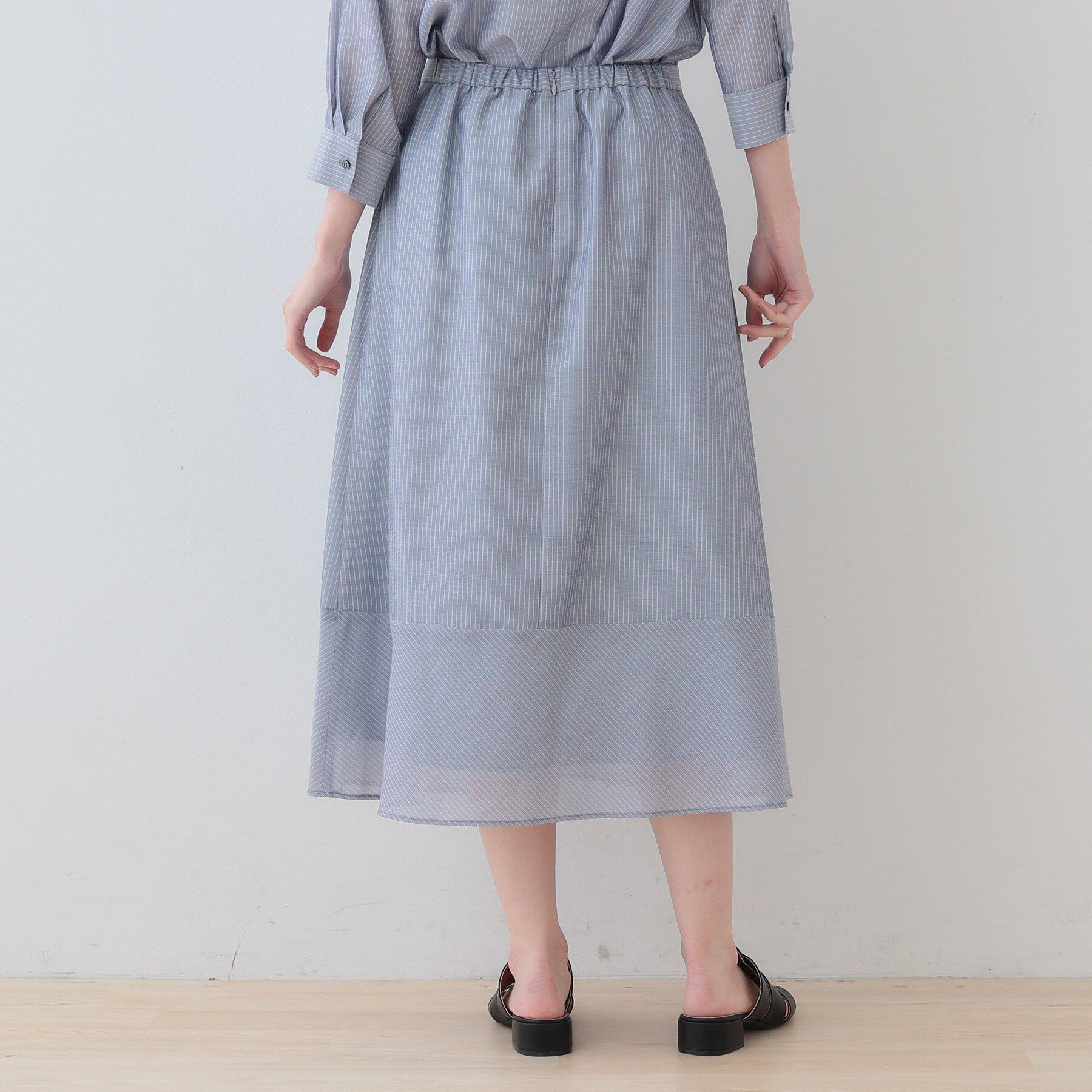 INDIVI「新色登場！【洗える／エアリー素材】巻き風ロングスカート」|スカート|