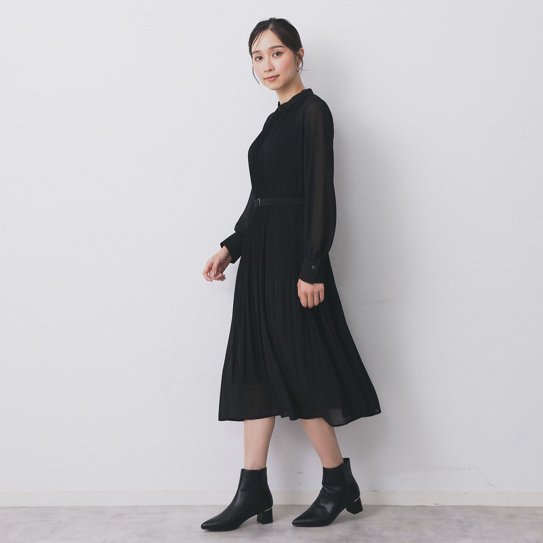 index「《5色展開/S-3Lサイズ》プリーツフレアワンピース【洗濯機OK/防シワ】」|ワンピース|ブラック(819)