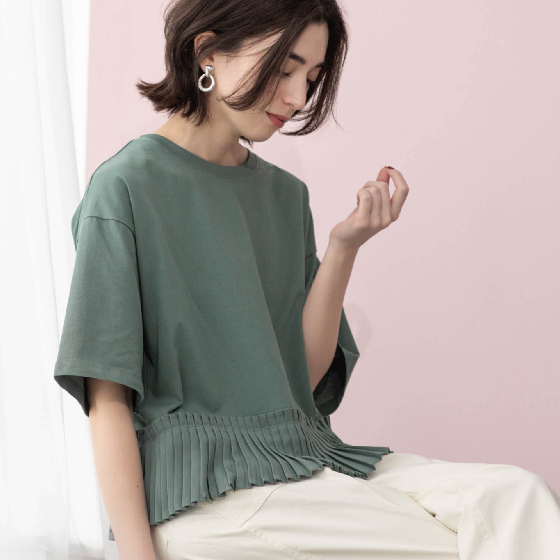 OPAQUE.CLIP「プリーツデザインドッキングトップス【洗濯機洗い可】」|Tシャツ・カットソー|オリーブグリーン(0