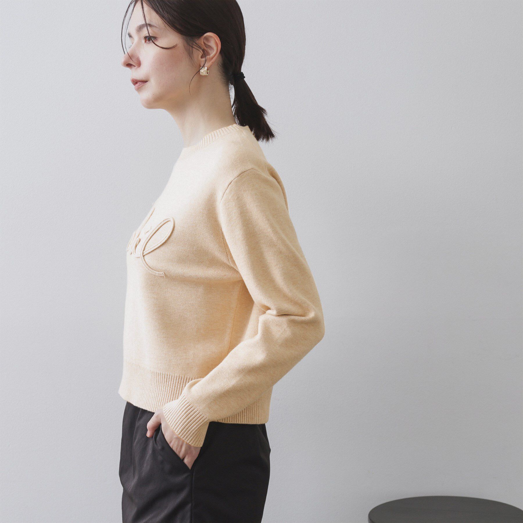 OPAQUE.CLIP「チェーン刺繍ロゴニット【洗濯機OK】」|ニット・セーター|