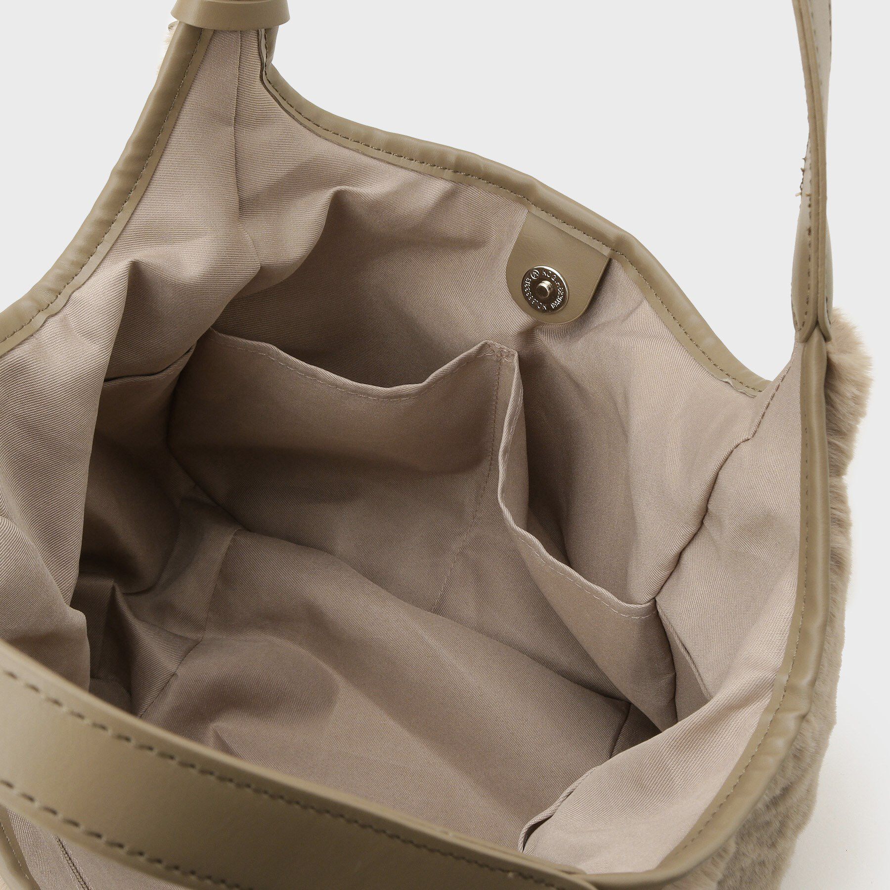 OPAQUE.CLIP「【フェイクファー／キルティング】くり手ミドルトートバッグ」|トートバッグ|