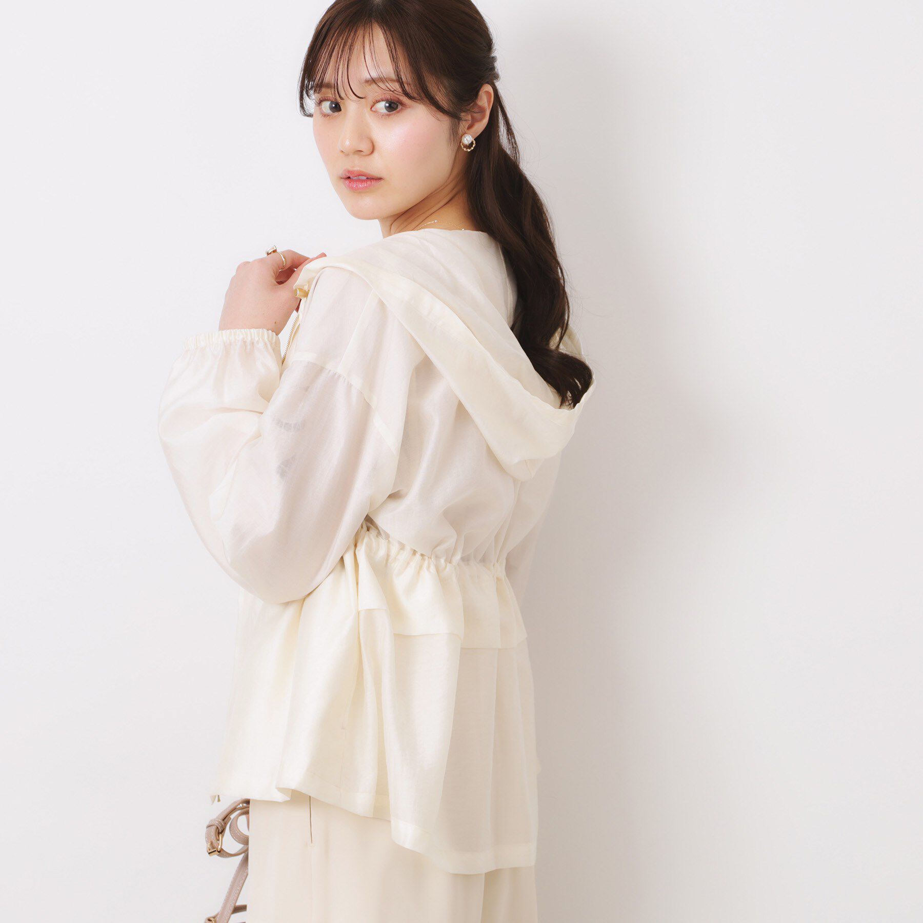 Couture broach「【オシャレな透け感・ペプラム】愛されシアーマンパ」|ブルゾン・スタジャン|