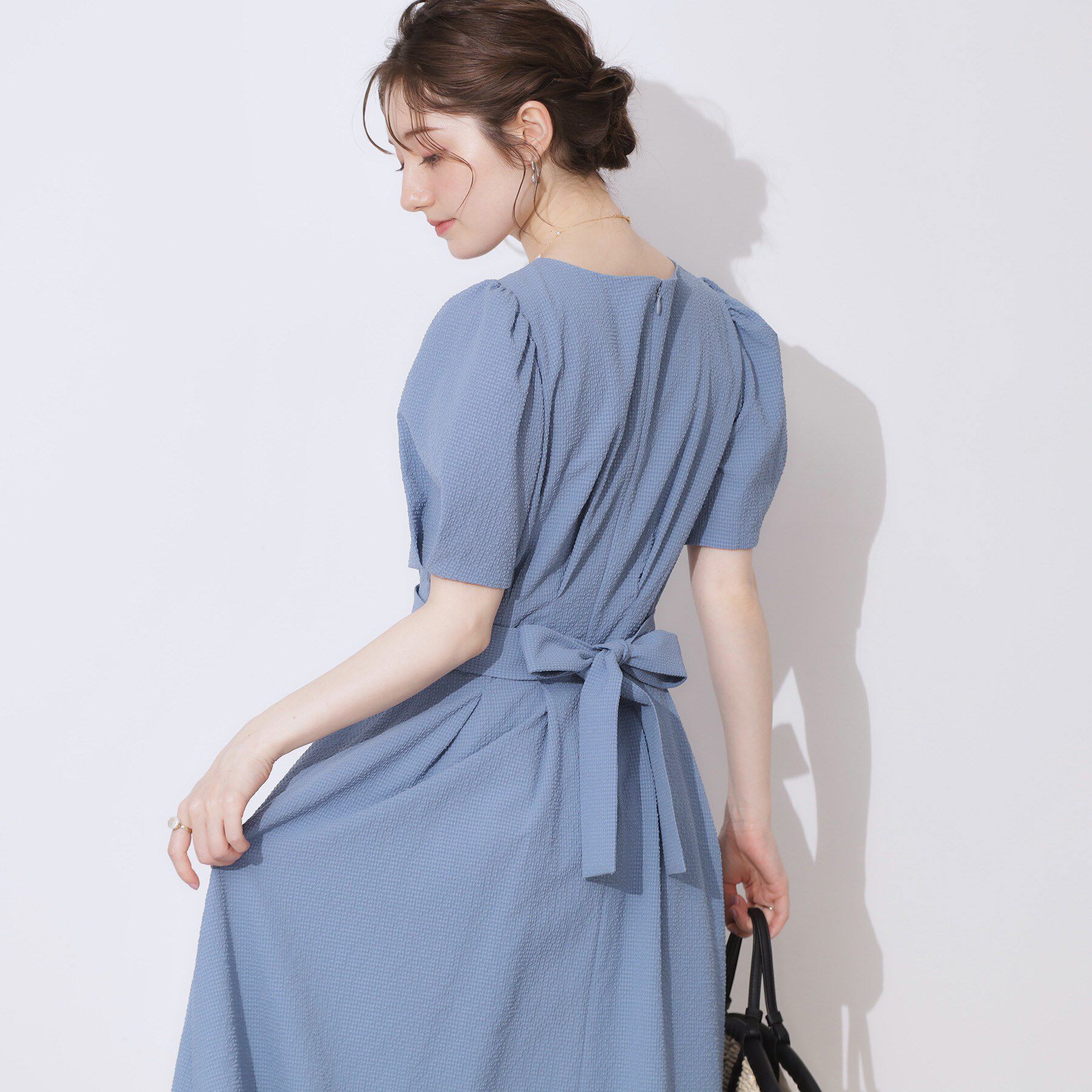 Couture broach「【細見え・キレイめ】サッカータックワンピース」|ワンピース|