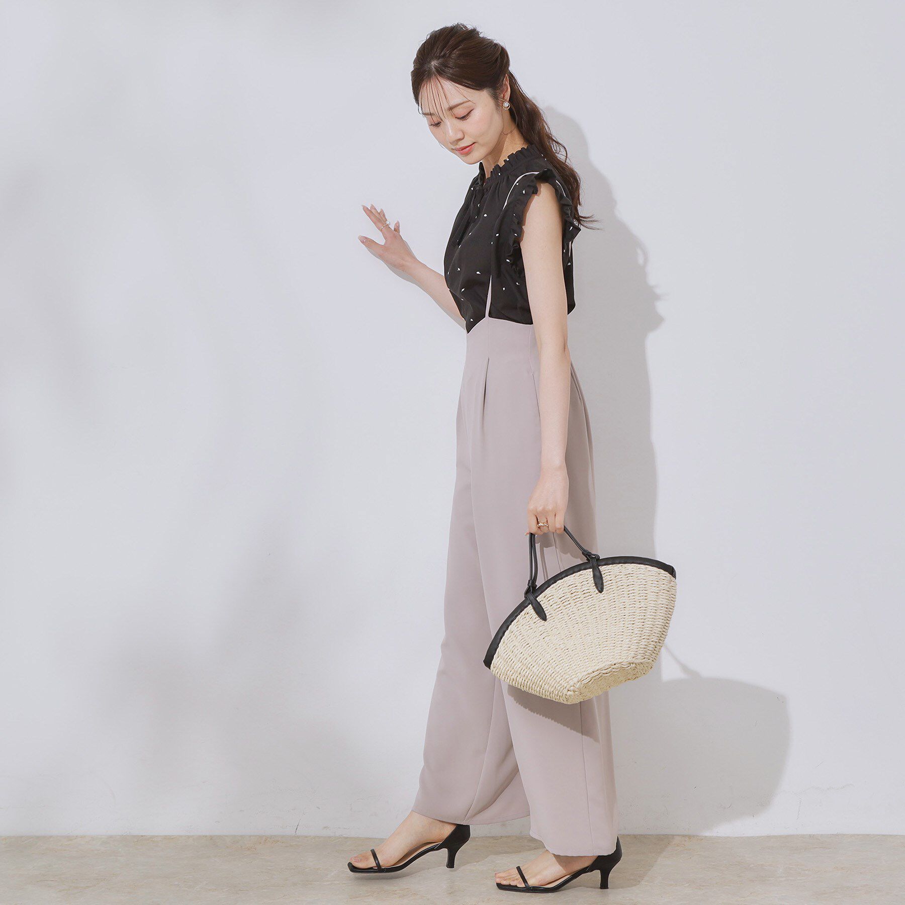 Couture broach「【マシンウォッシャブル】ドット刺繍リボンデザインブラウス」|シャツ・ブラウス|