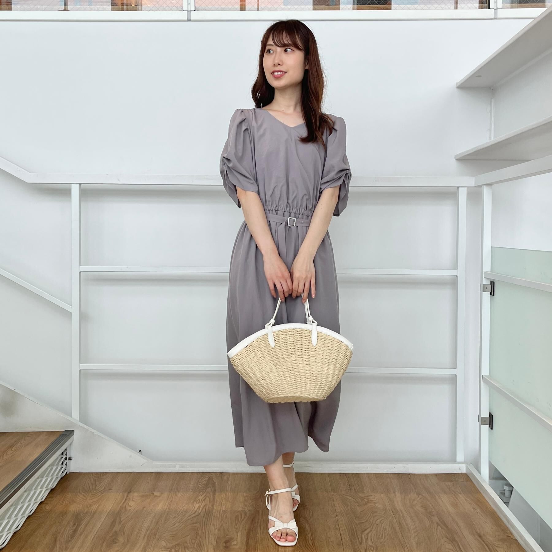 Couture broach「【マシンウォッシャブル・二の腕カバー】ウエストベルトVネックワンピース」|ワンピース|