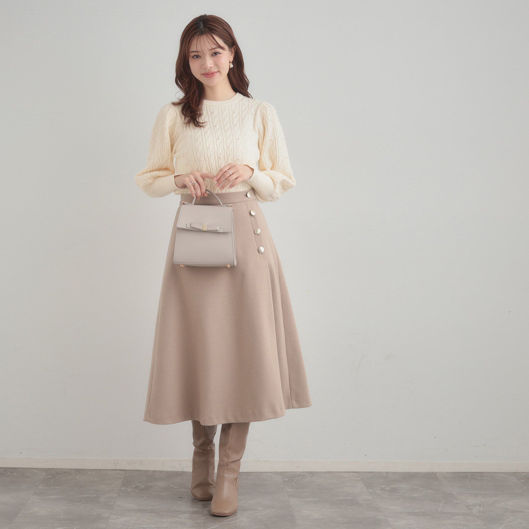 Couture broach「【華やぎ・一枚で着映え】ケーブルパール調ニット」|ニット・セーター|