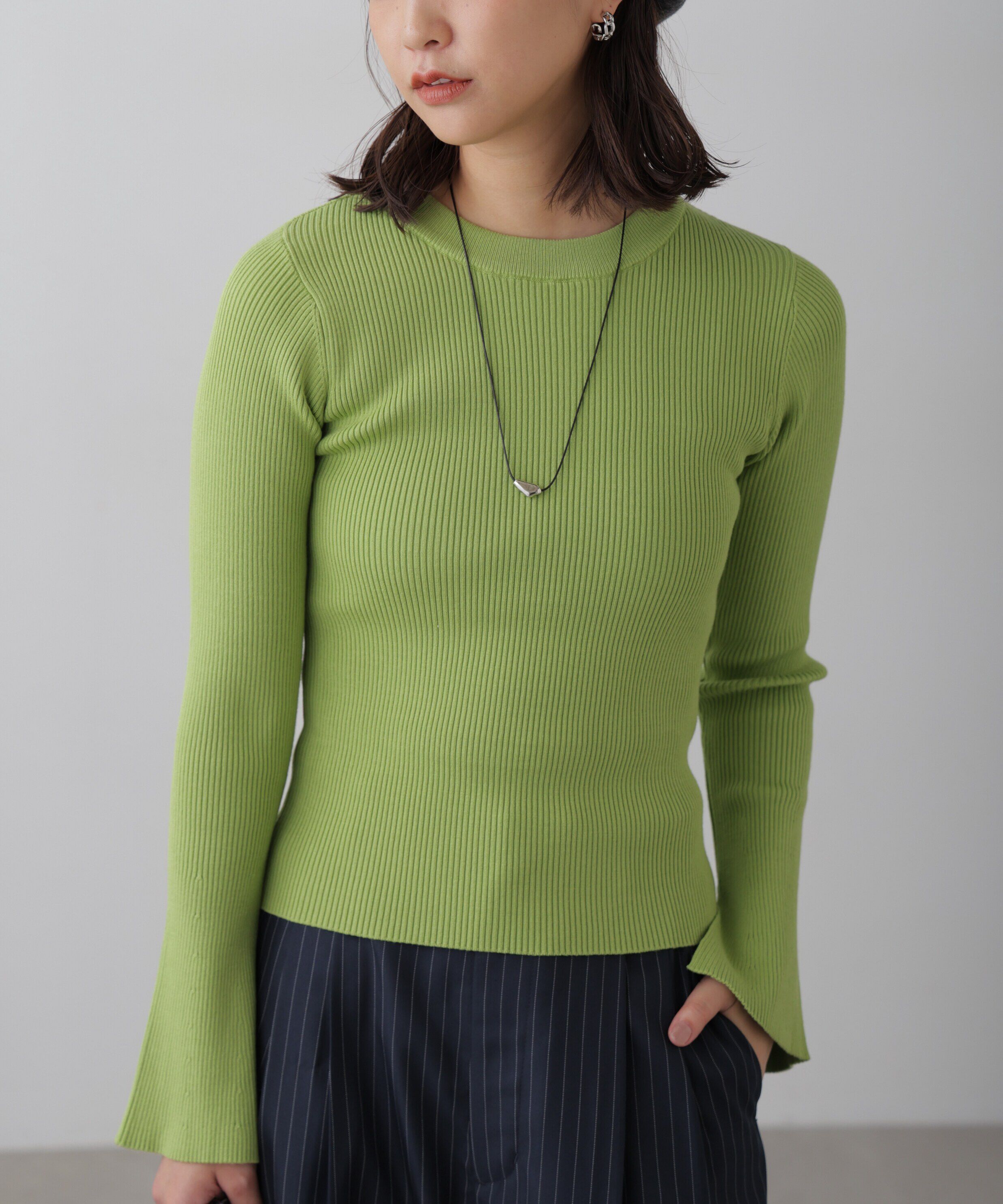  「〈洗える〉マシンウォッシャブルクルーネックニット」|ニット・セーター|ライトグリー