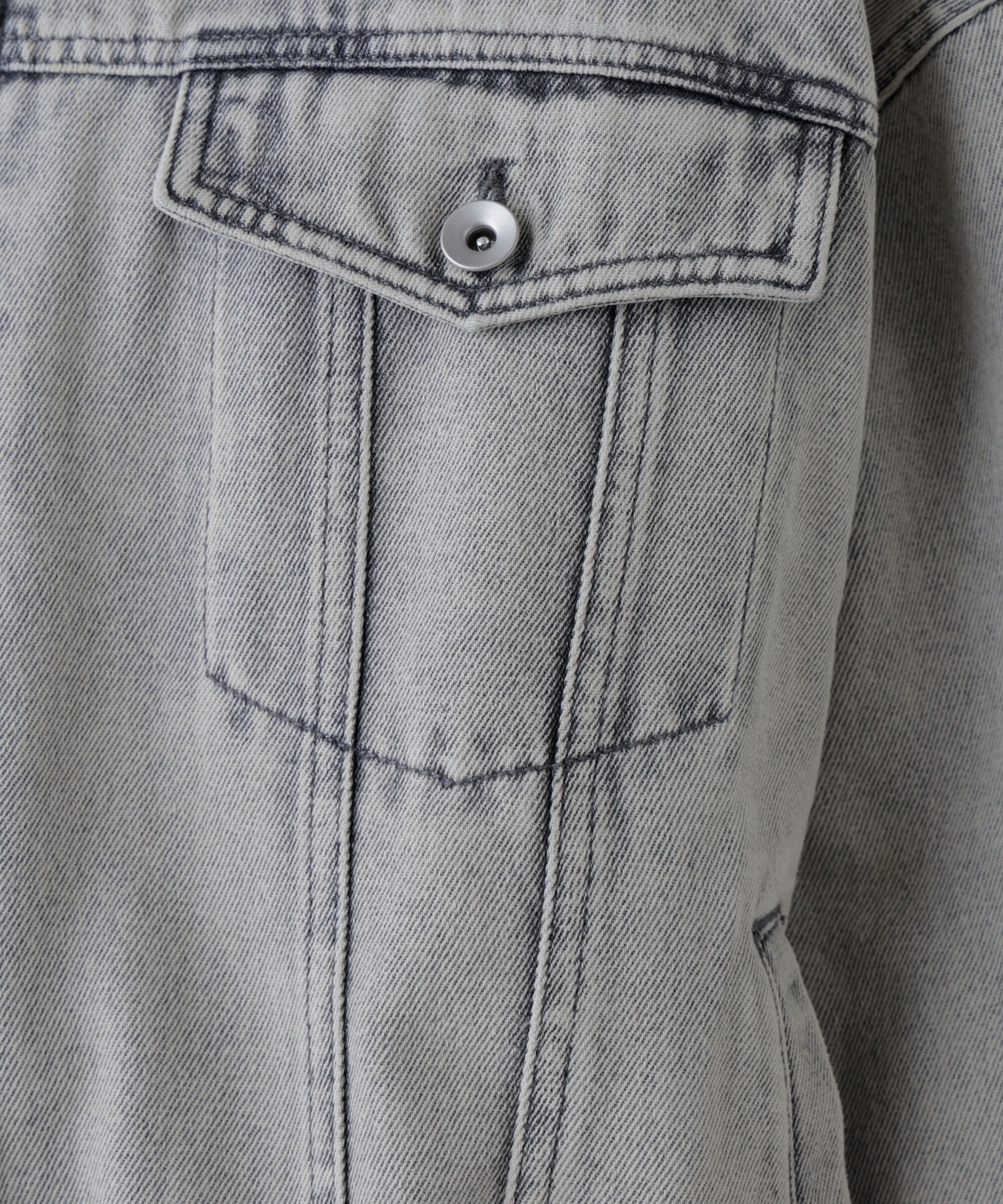  「オーバーサイズデニムジャケット」|ブルゾン・スタジャン|