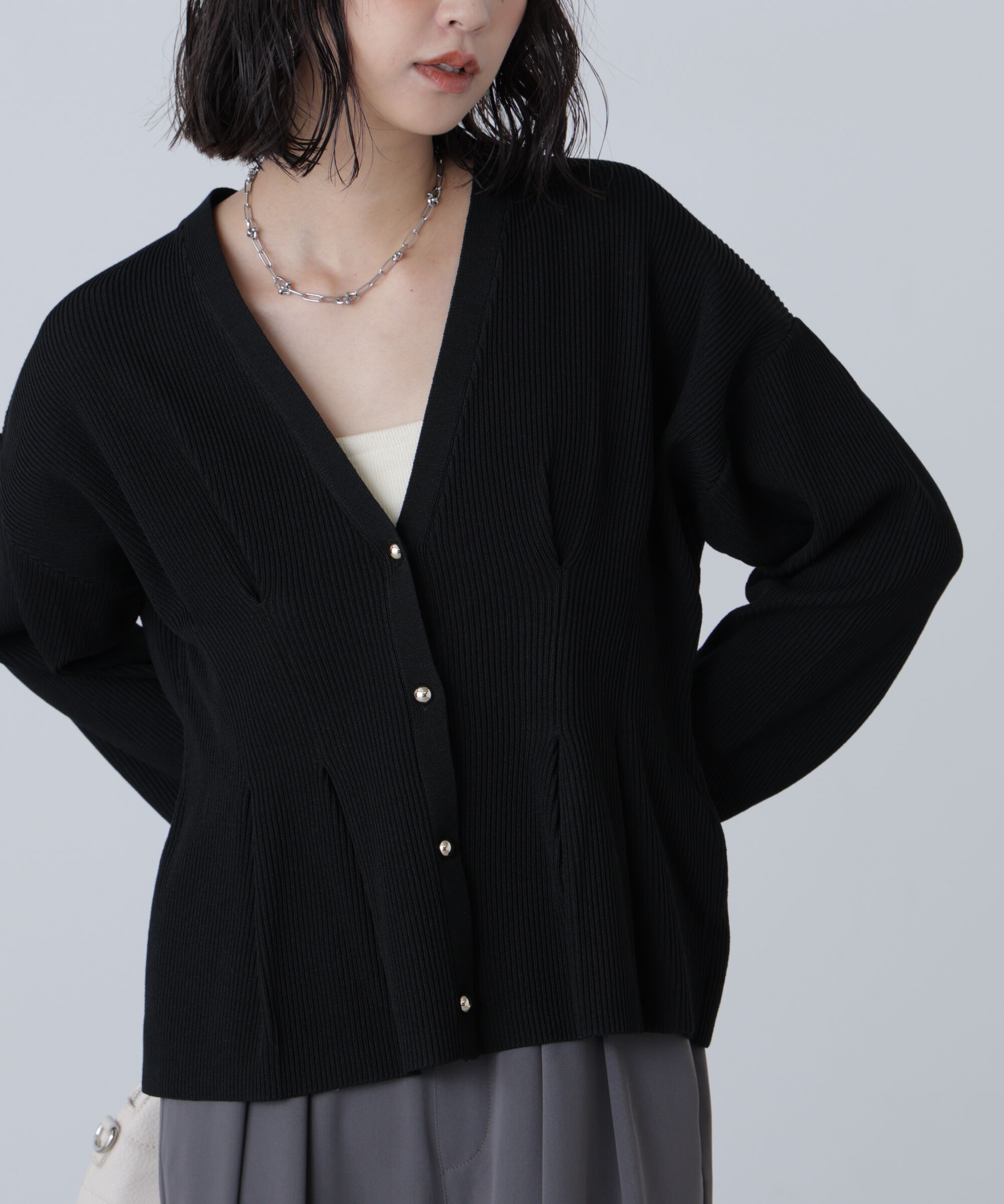  「ウエストタックメタリックボタンカーディガン」|ニット・セーター|