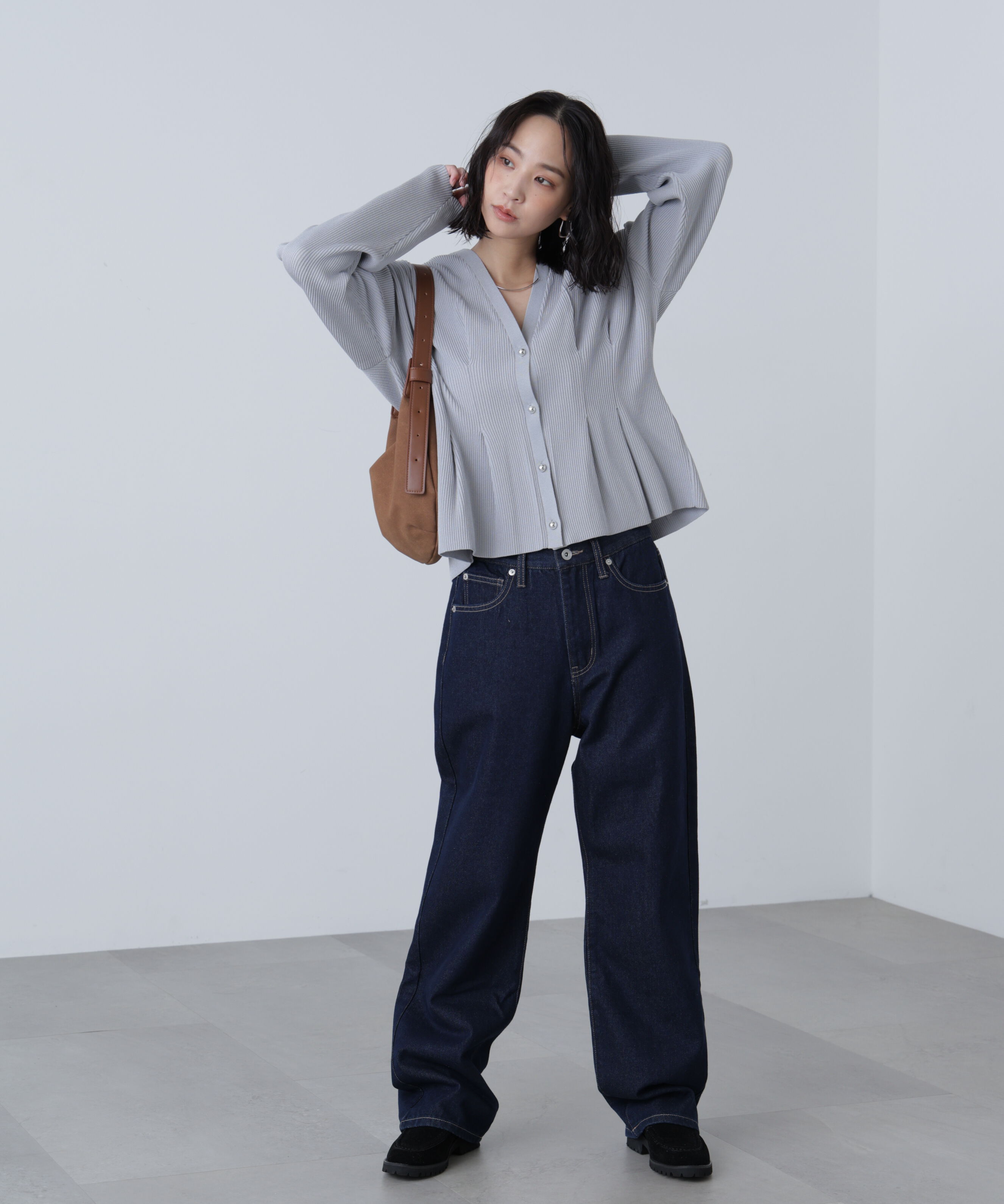  「ウエストタックメタリックボタンカーディガン」|ニット・セーター|